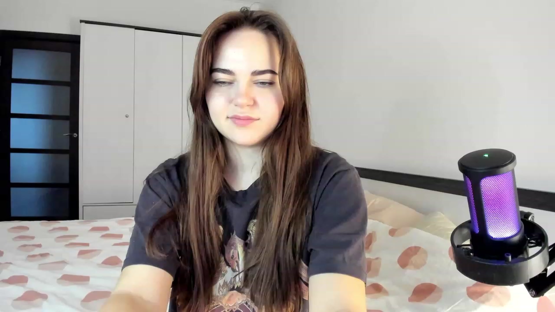 Gallery image thumbnail from BeeTheQueen's myfreecams stream on, 12/26/2023, 13:19 image 20 of 20
