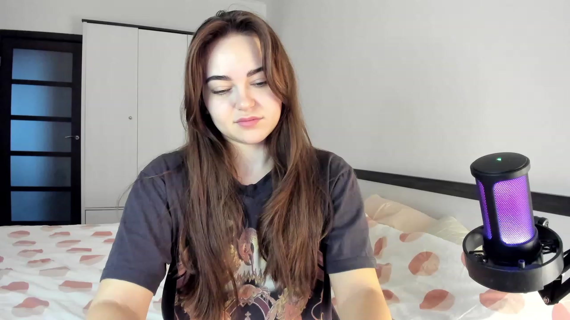 Gallery image thumbnail from BeeTheQueen's myfreecams stream on, 12/26/2023, 13:19 image 13 of 20