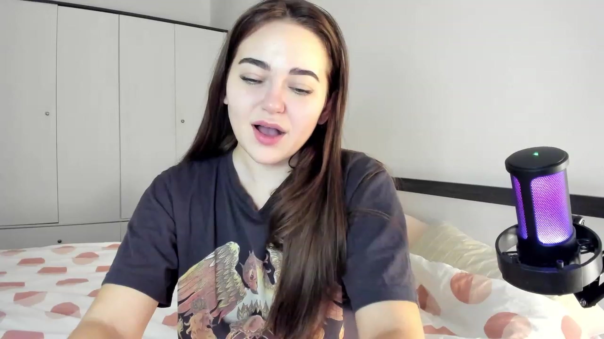 Gallery image thumbnail from BeeTheQueen's myfreecams stream on, 12/26/2023, 15:32 image 3 of 20