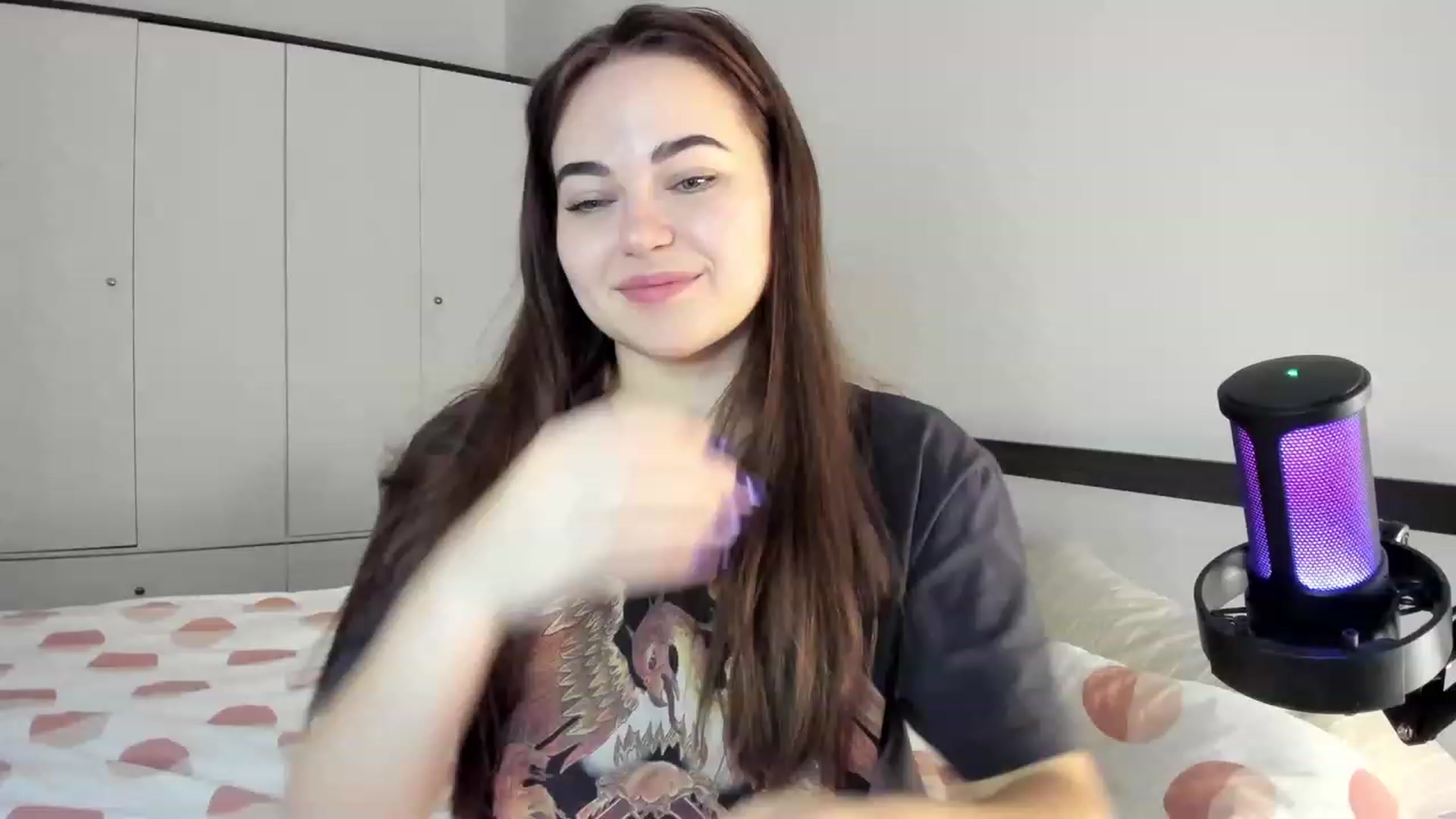 Gallery image thumbnail from BeeTheQueen's myfreecams stream on, 12/26/2023, 15:32 image 7 of 20