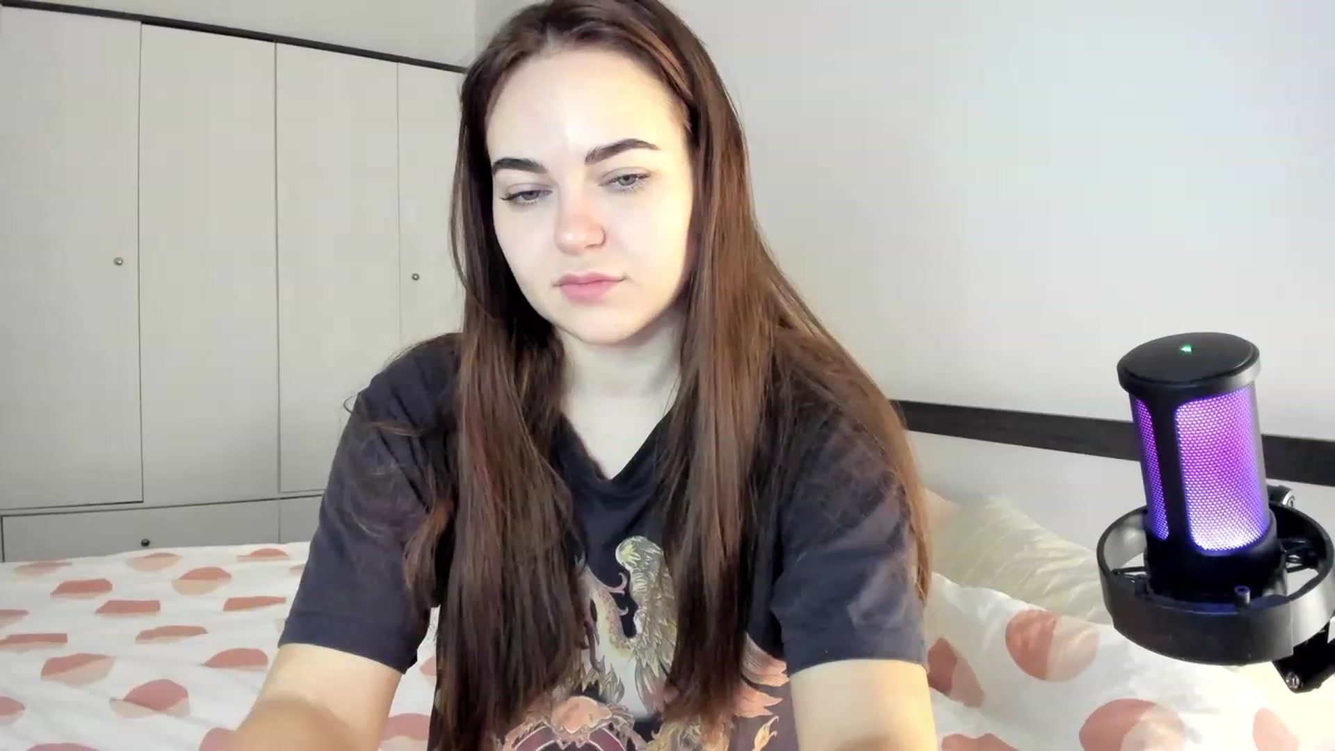 Gallery image thumbnail from BeeTheQueen's myfreecams stream on, 12/26/2023, 15:32 image 14 of 20