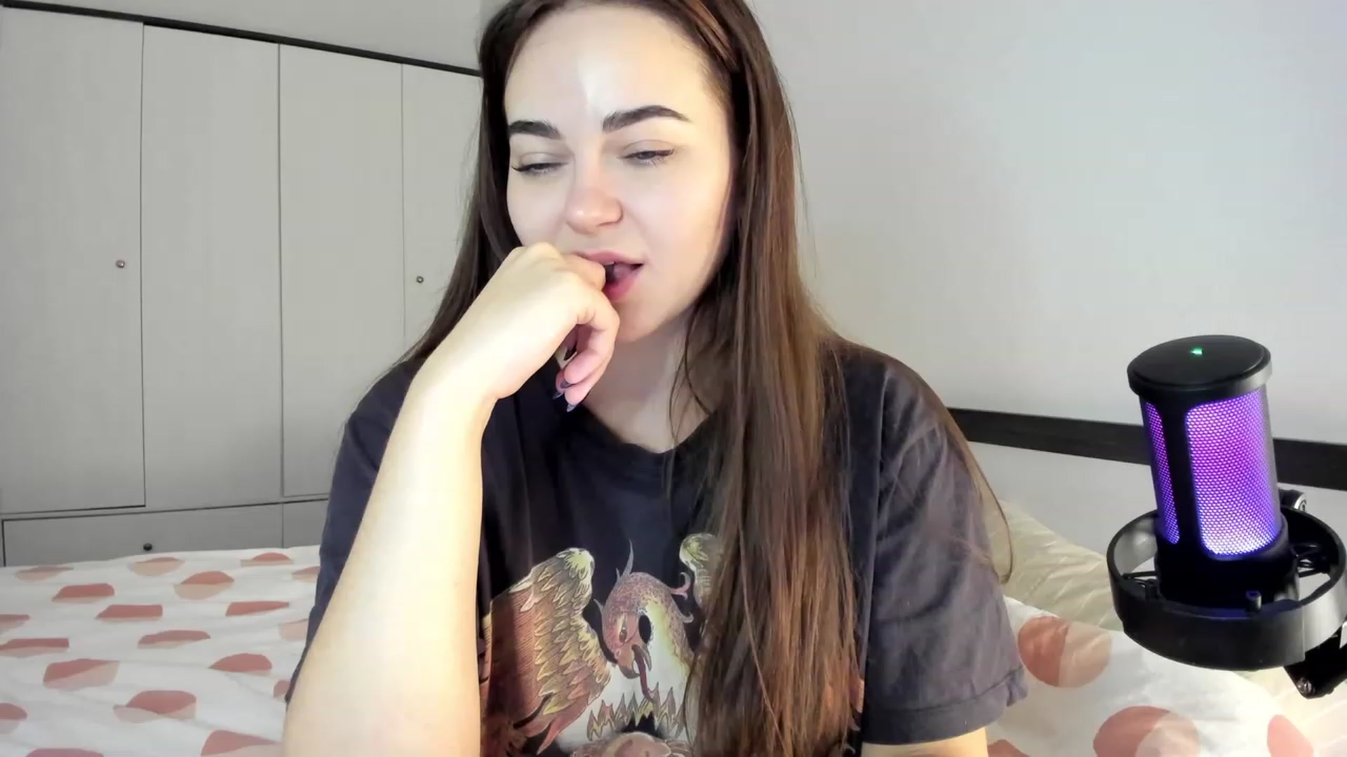 Gallery image thumbnail from BeeTheQueen's myfreecams stream on, 12/26/2023, 15:32 image 17 of 20
