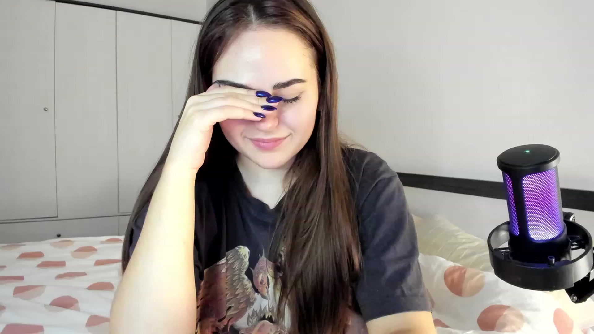 Gallery image thumbnail from BeeTheQueen's myfreecams stream on, 12/26/2023, 15:32 image 6 of 20