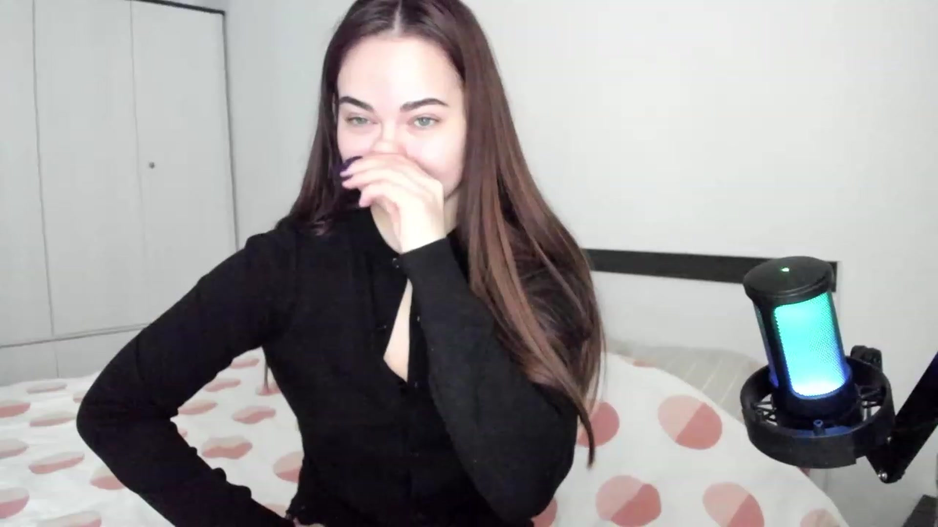 Gallery image thumbnail from BeeTheQueen's myfreecams stream on, 12/30/2023, 13:46 image 3 of 20