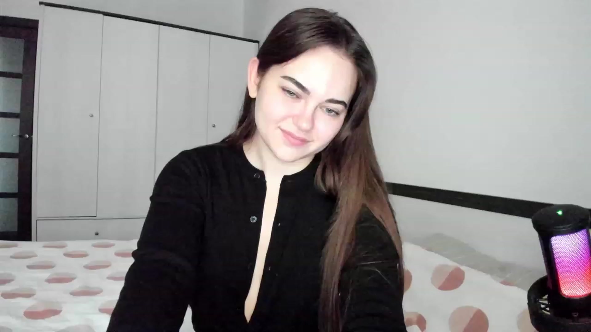 Gallery image thumbnail from BeeTheQueen's myfreecams stream on, 12/30/2023, 13:46 image 14 of 20