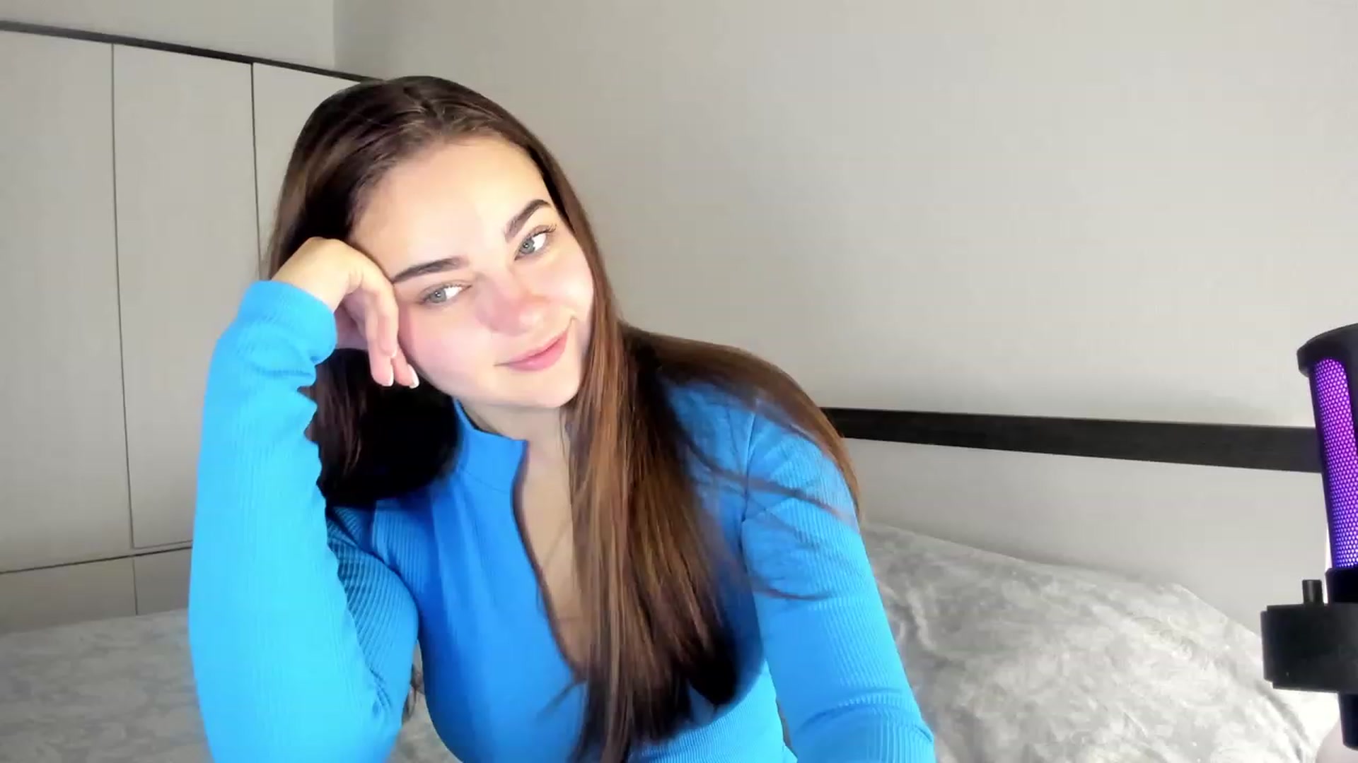 Gallery image thumbnail from BeeTheQueen's myfreecams stream on, 01/30/2024, 16:14 image 3 of 20