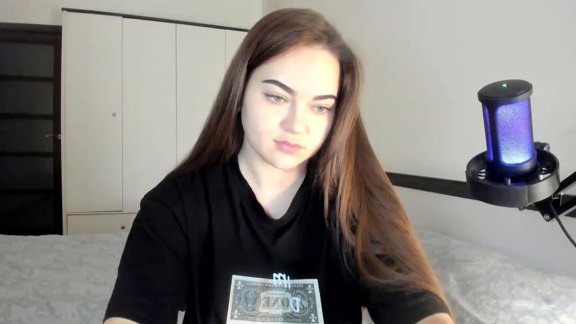 Gallery image thumbnail from BeeTheQueen's myfreecams stream on, 02/04/2024, 16:00 image 14 of 20