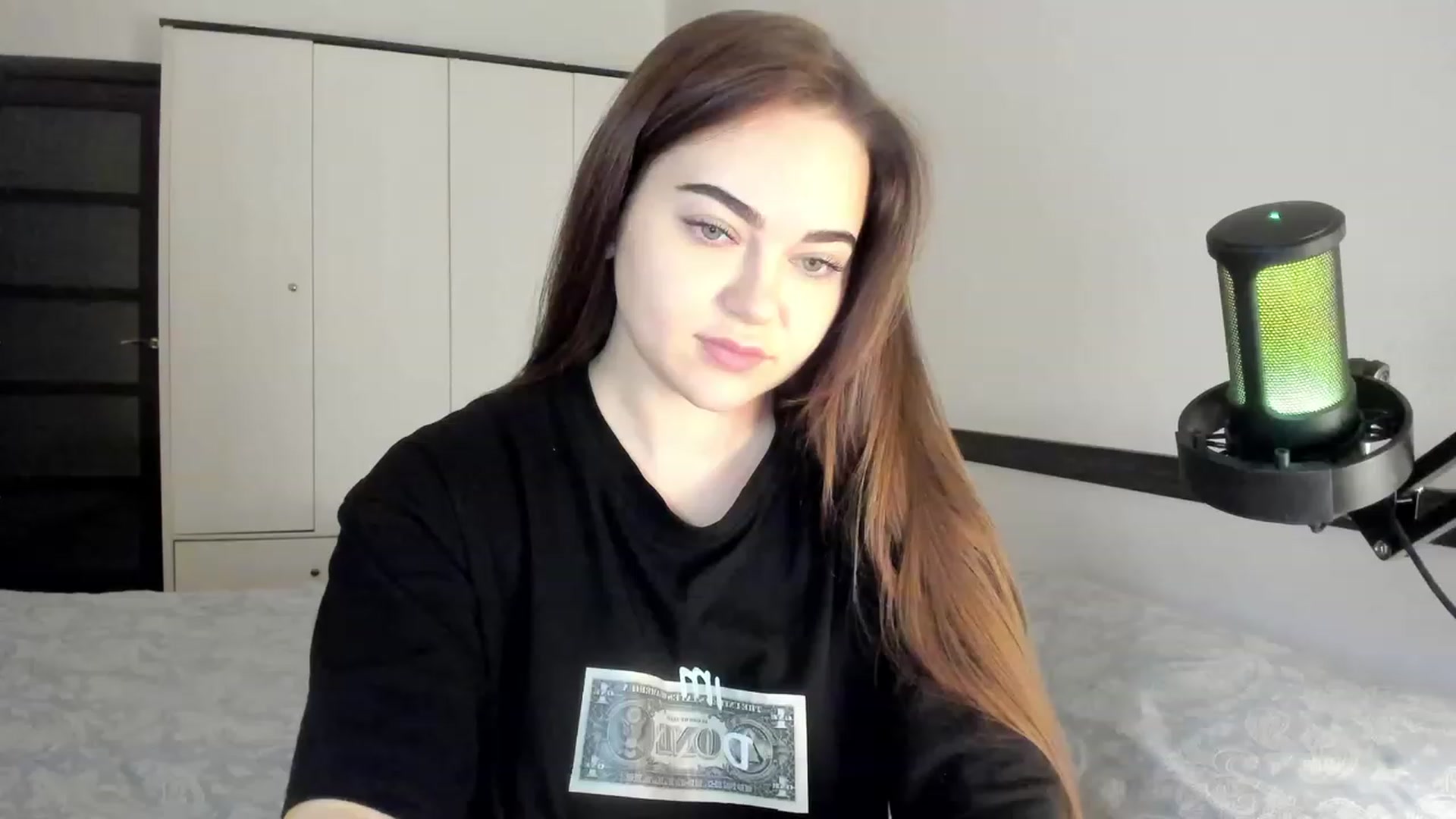 Gallery image thumbnail from BeeTheQueen's myfreecams stream on, 02/04/2024, 16:00 image 12 of 20