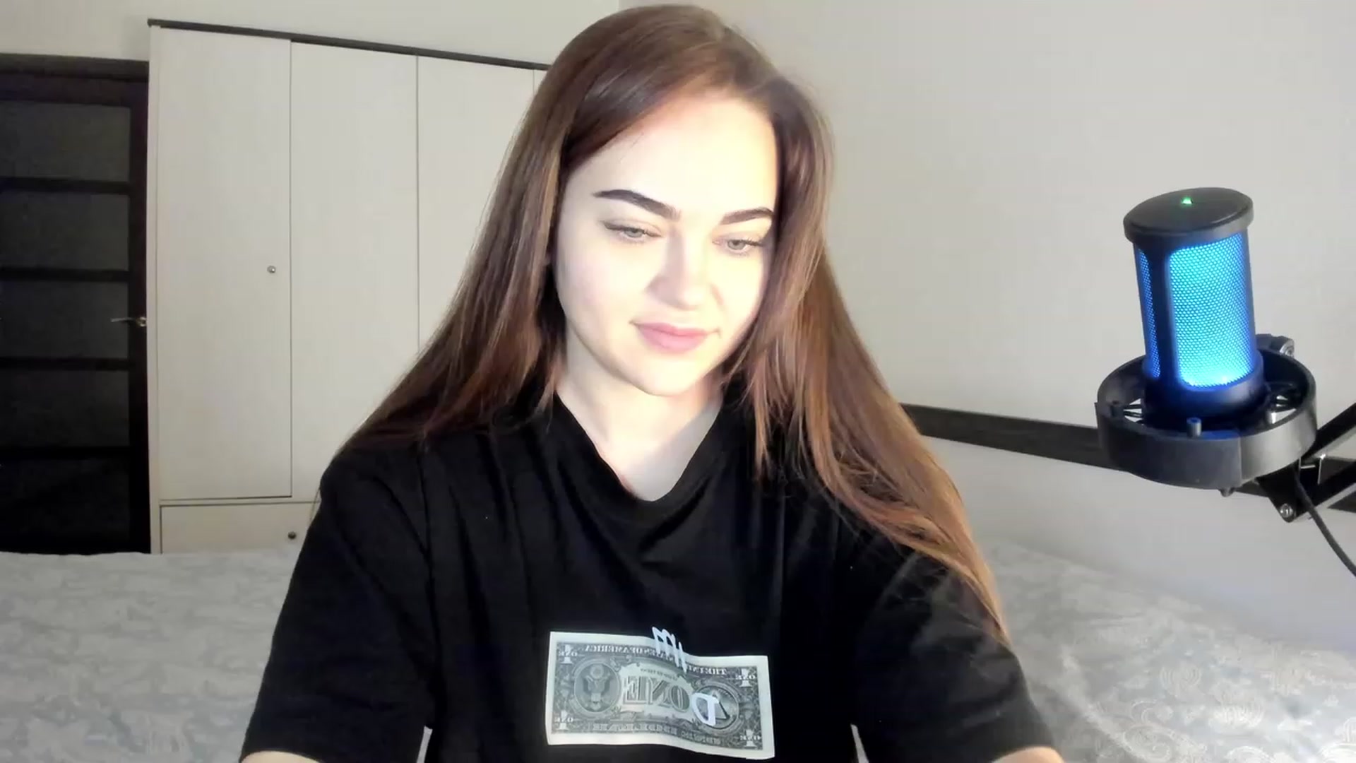 Gallery image thumbnail from BeeTheQueen's myfreecams stream on, 02/04/2024, 16:00 image 8 of 20
