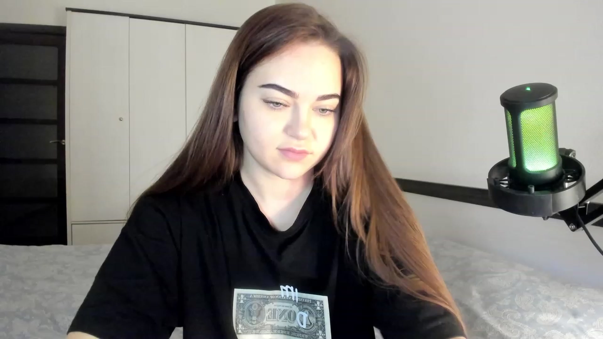 Gallery image thumbnail from BeeTheQueen's myfreecams stream on, 02/04/2024, 16:00 image 11 of 20