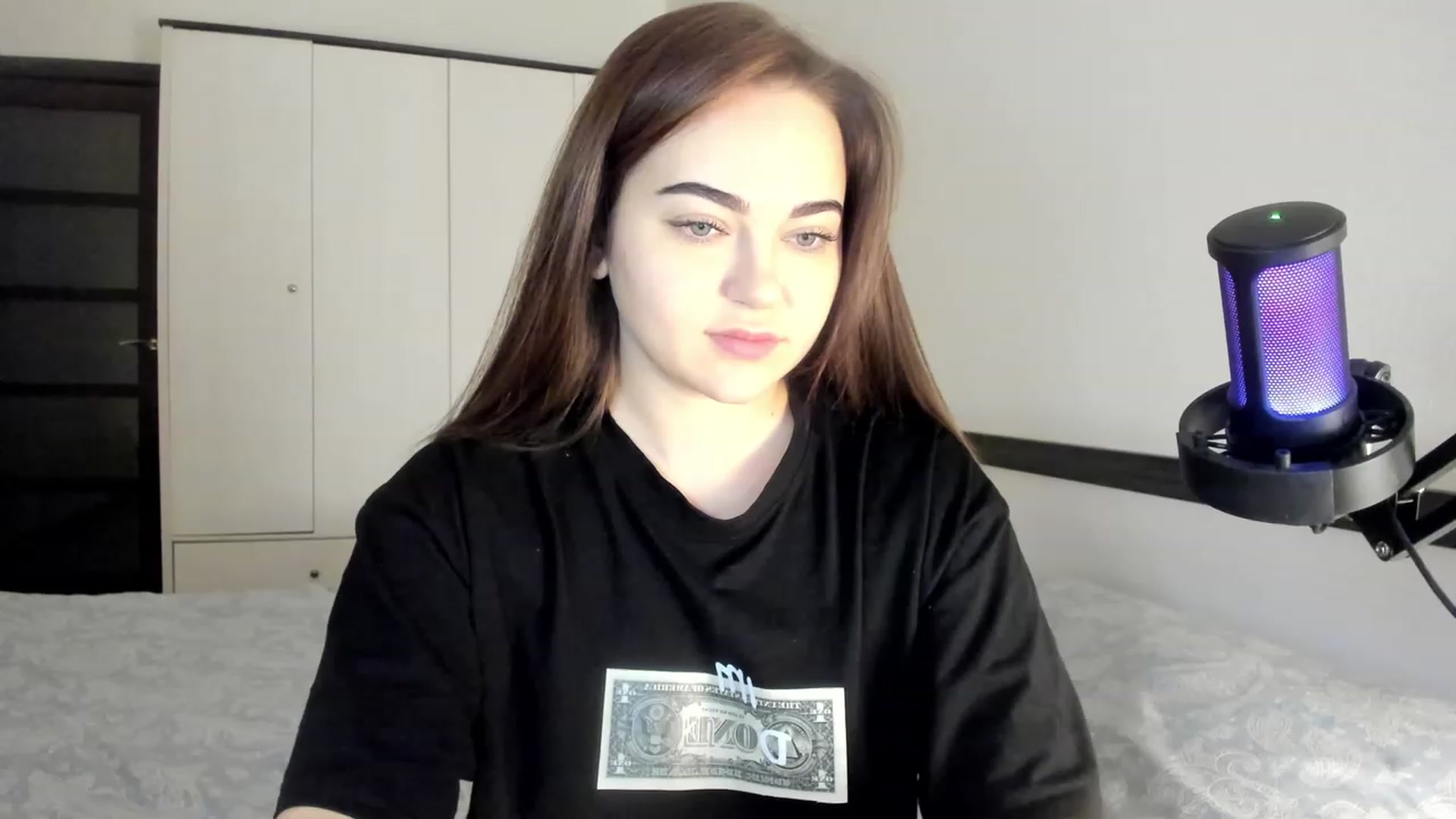 Gallery image thumbnail from BeeTheQueen's myfreecams stream on, 02/04/2024, 16:00 image 6 of 20