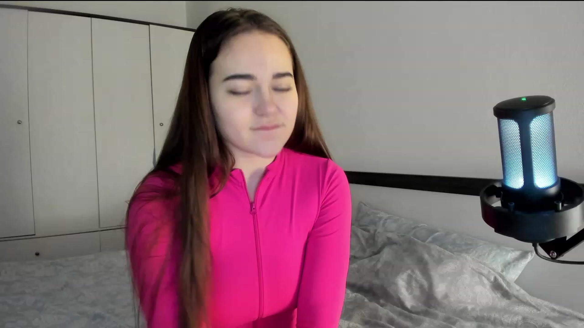 Gallery image thumbnail from BeeTheQueen's myfreecams stream on, 02/07/2024, 14:36 image 5 of 20