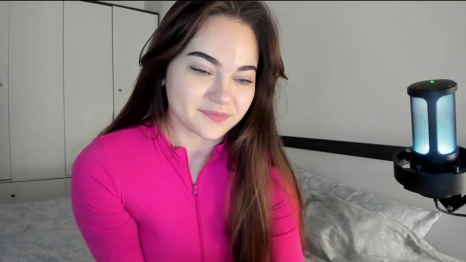 Gallery image thumbnail from BeeTheQueen's myfreecams stream on, 02/07/2024, 14:36 image 2 of 20