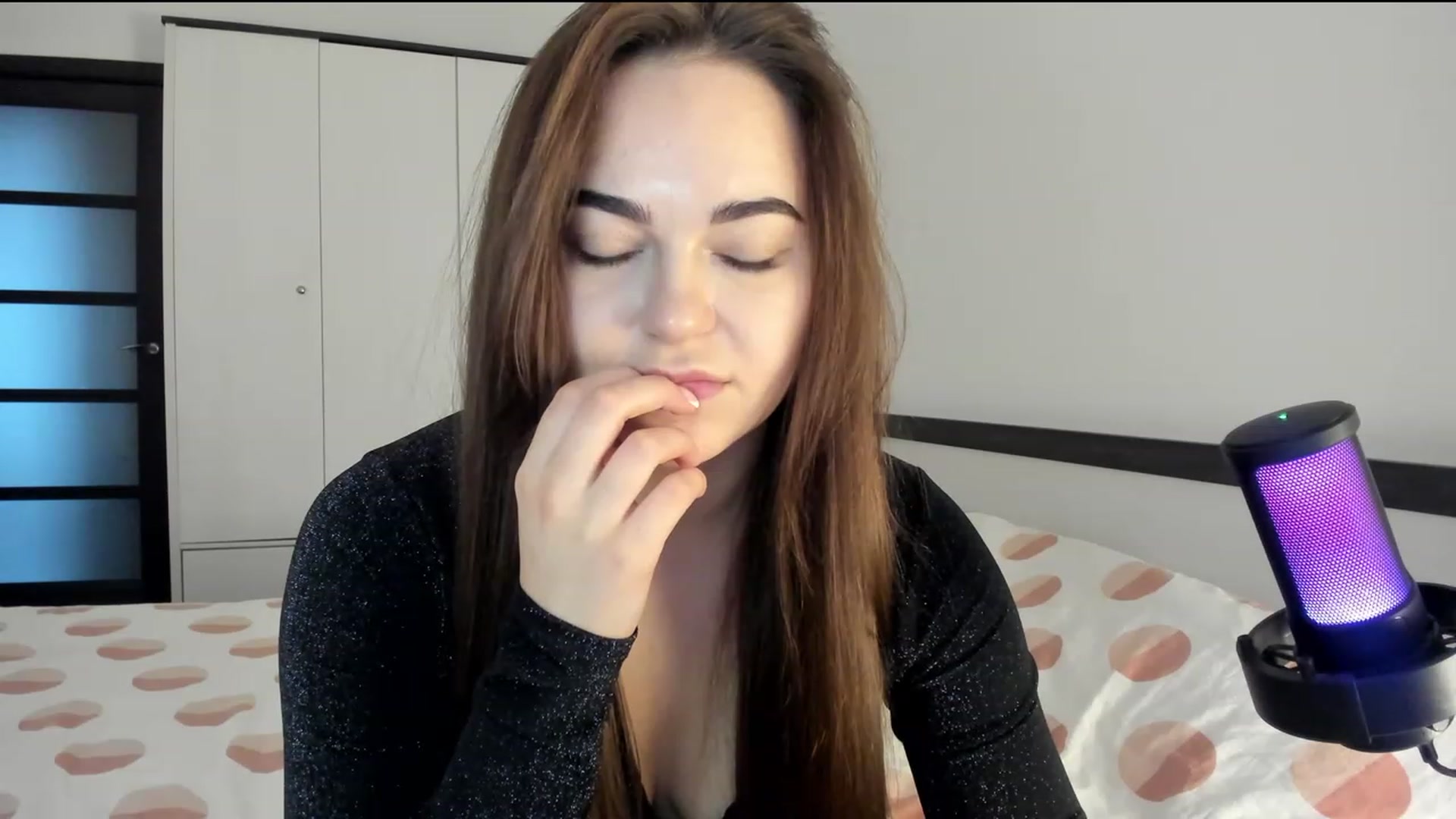Gallery image thumbnail from BeeTheQueen's myfreecams stream on, 02/12/2024, 14:48 image 15 of 20