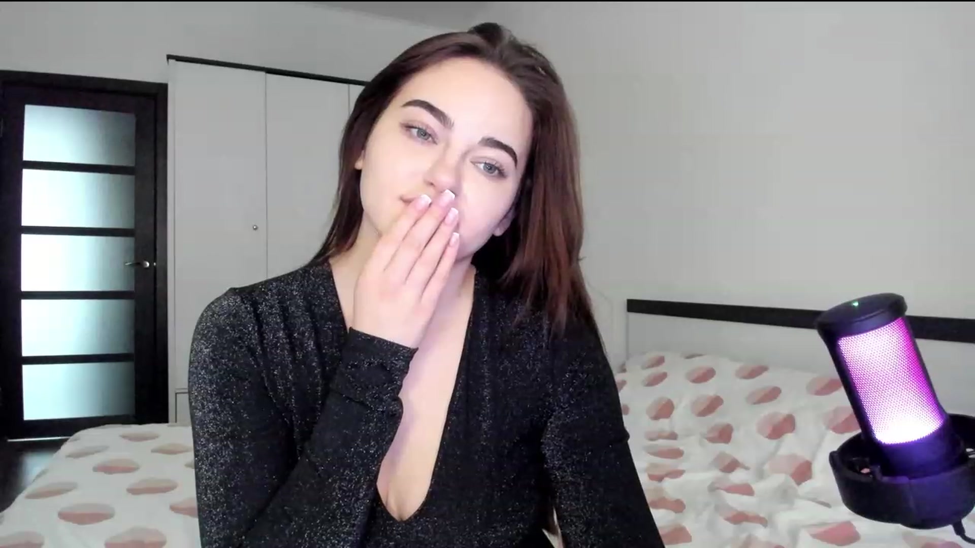 Gallery image thumbnail from BeeTheQueen's myfreecams stream on, 02/12/2024, 14:48 image 6 of 20