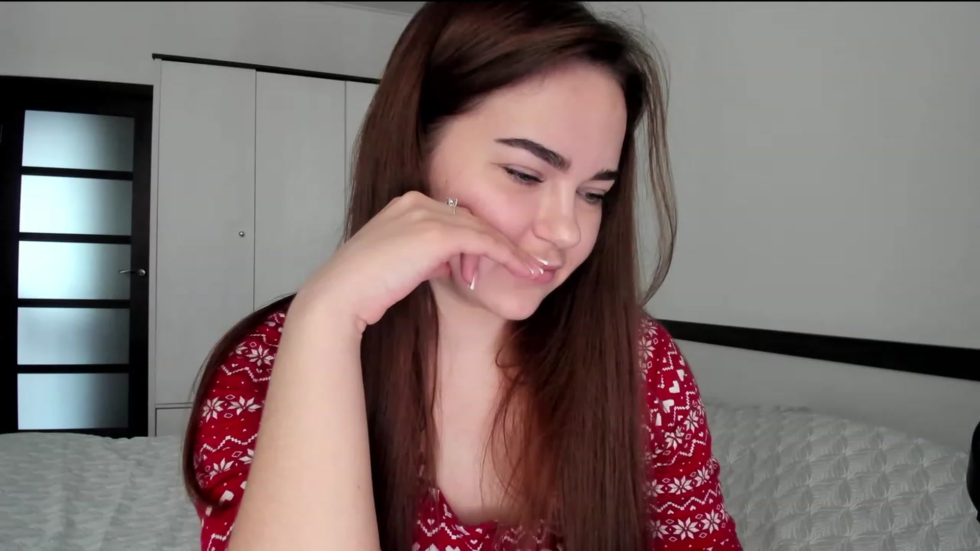 Gallery image thumbnail from BeeTheQueen's myfreecams stream on, 02/21/2024, 12:41 image 14 of 20