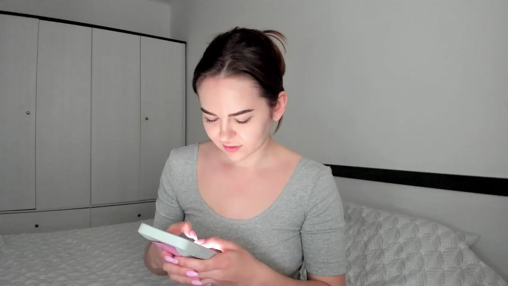 Gallery image thumbnail from BeeTheQueen's myfreecams stream on, 05/02/2024, 15:54 image 12 of 20