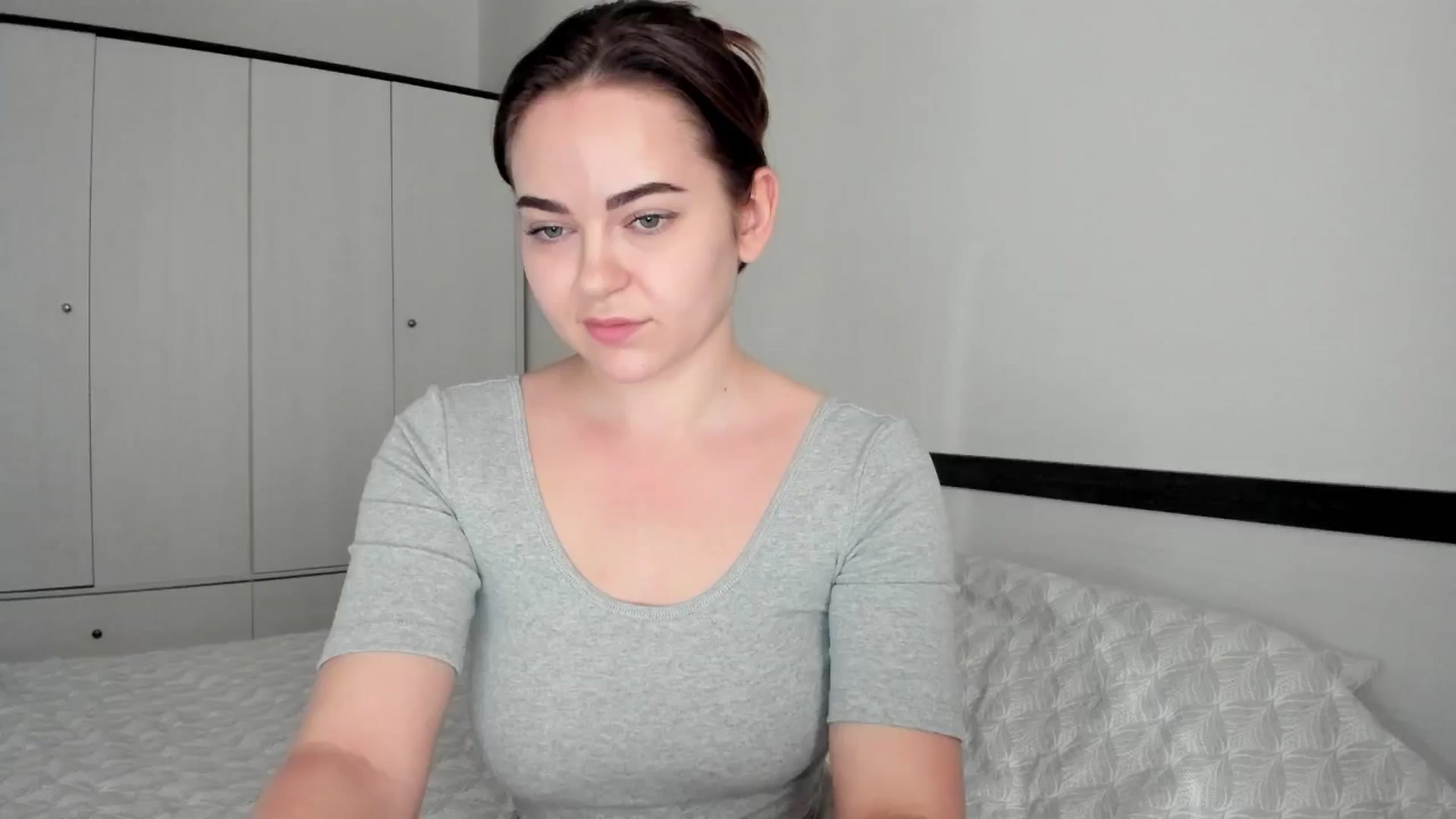 Gallery image thumbnail from BeeTheQueen's myfreecams stream on, 05/02/2024, 15:54 image 7 of 20