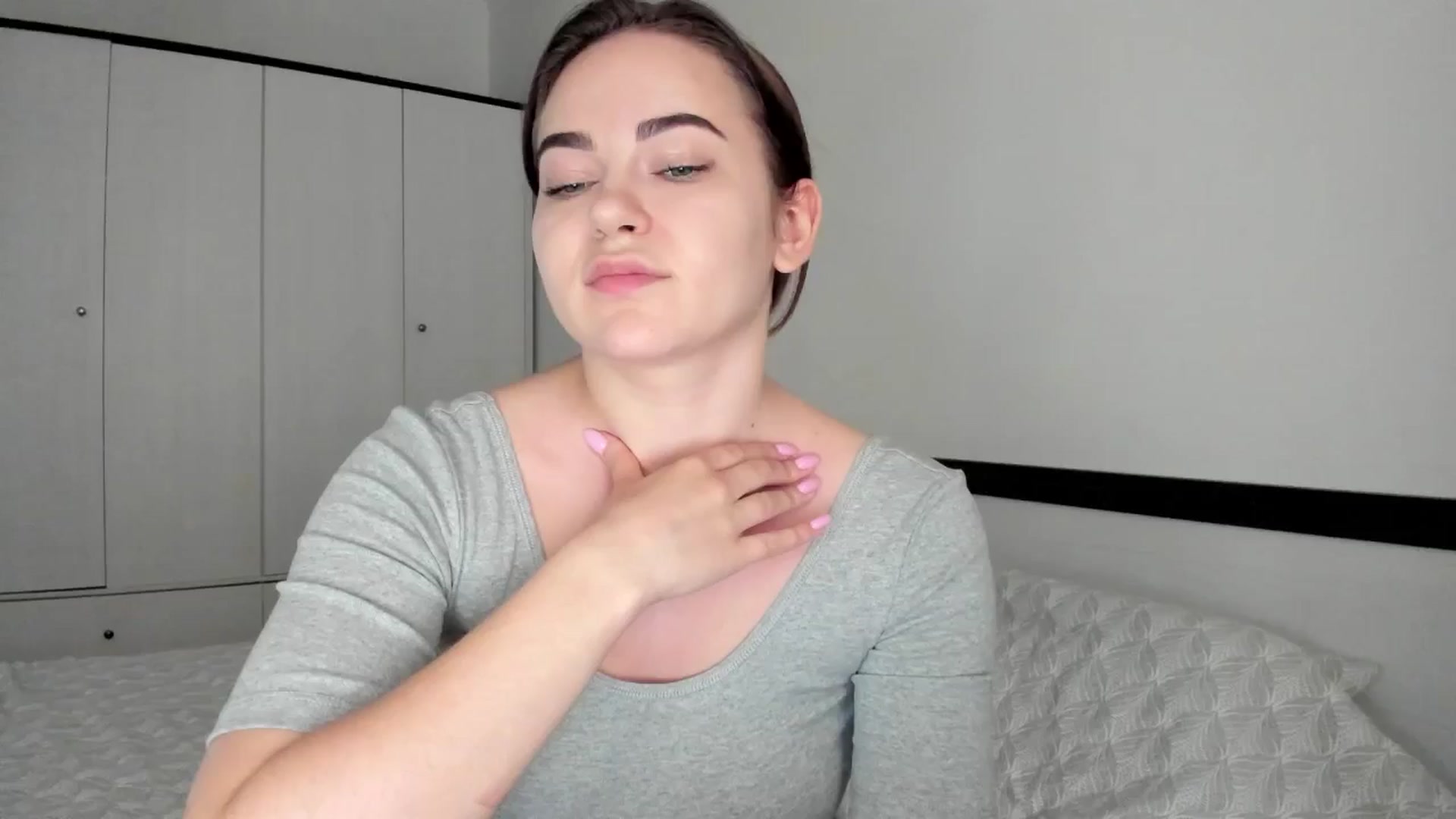 Gallery image thumbnail from BeeTheQueen's myfreecams stream on, 05/02/2024, 15:54 image 15 of 20