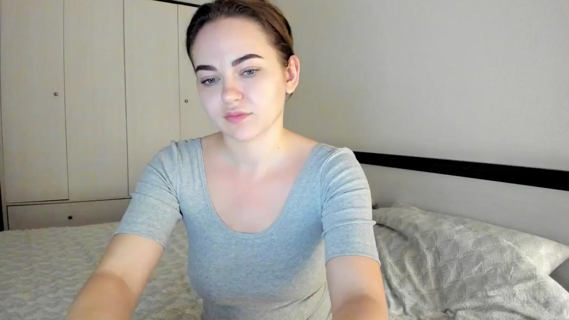 Gallery image thumbnail from BeeTheQueen's myfreecams stream on, 05/02/2024, 19:00 image 10 of 20