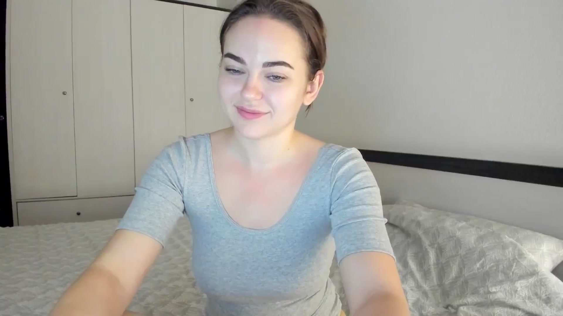 Gallery image thumbnail from BeeTheQueen's myfreecams stream on, 05/02/2024, 19:00 image 15 of 20