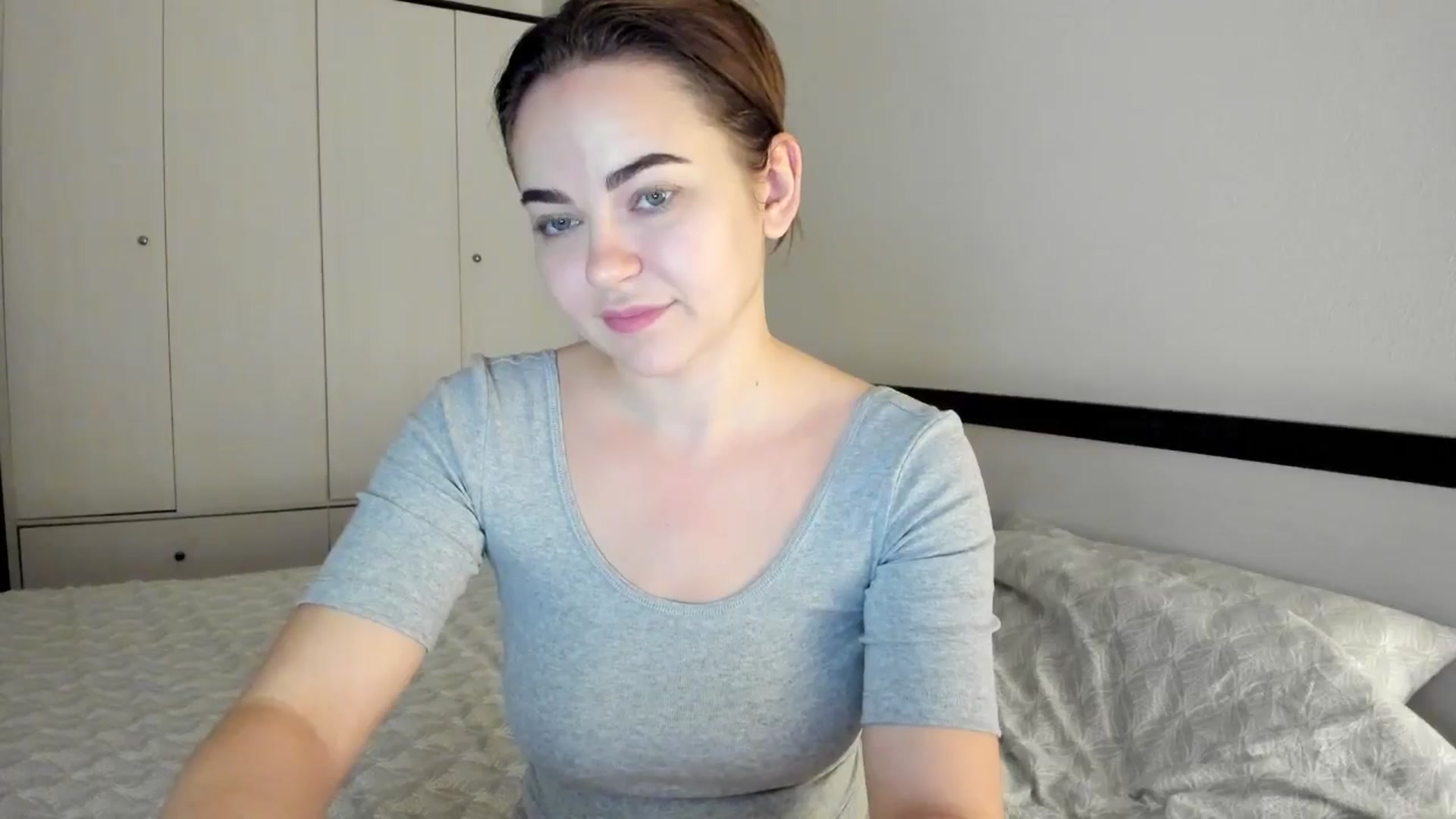 Gallery image thumbnail from BeeTheQueen's myfreecams stream on, 05/02/2024, 19:00 image 13 of 20