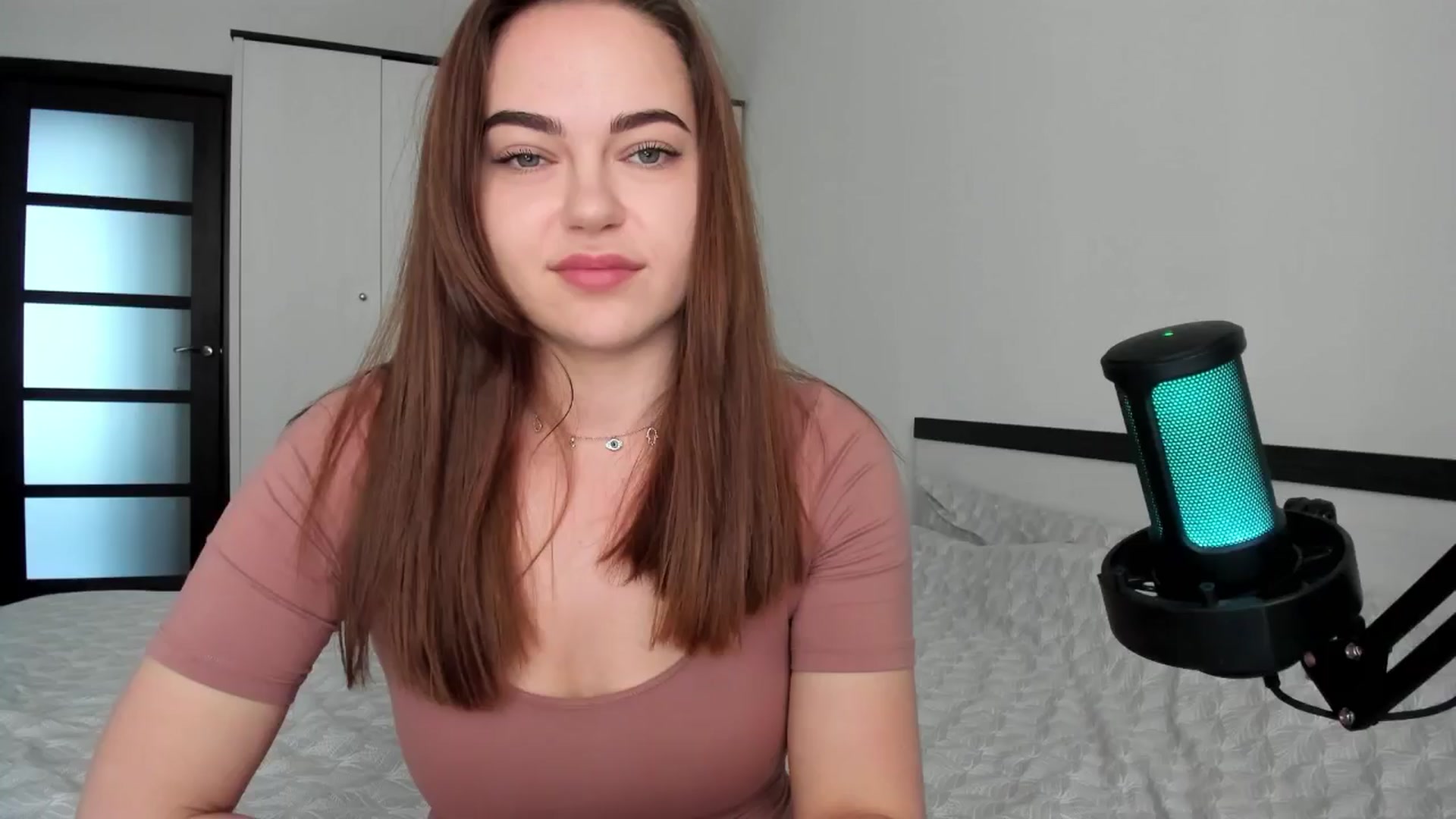 Gallery image thumbnail from BeeTheQueen's myfreecams stream on, 05/03/2024, 11:52 image 13 of 20