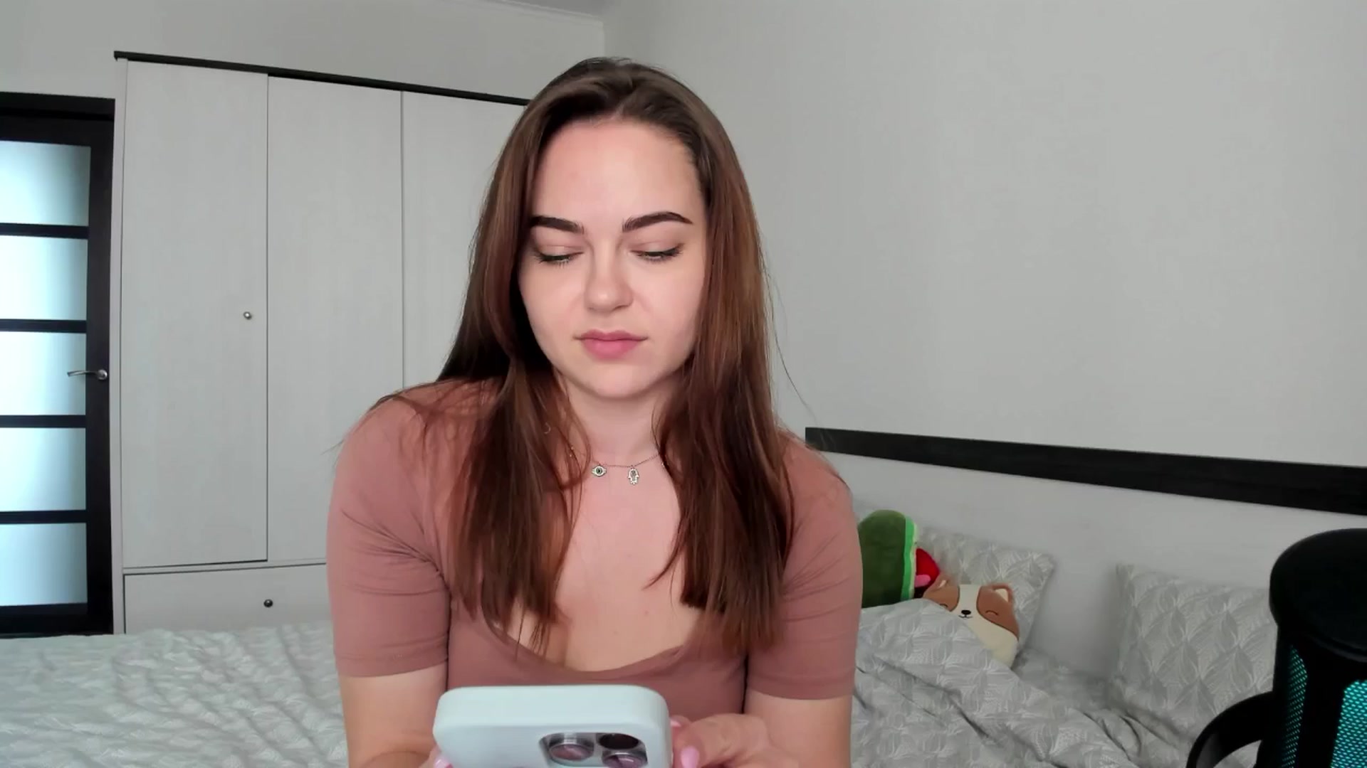 Gallery image thumbnail from BeeTheQueen's myfreecams stream on, 05/03/2024, 13:46 image 7 of 20