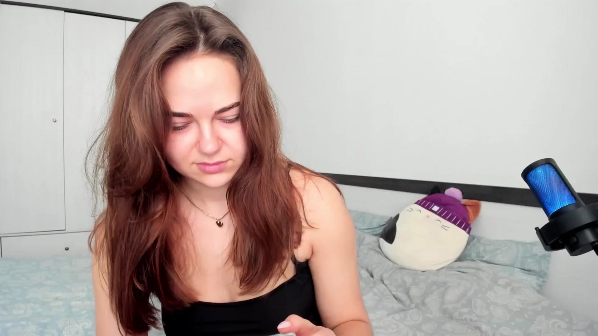 Gallery image thumbnail from BeeTheQueen's myfreecams stream on, 05/22/2024, 12:02 image 6 of 20