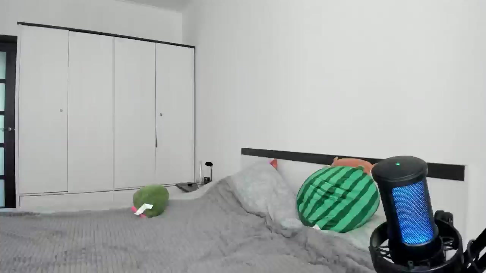 Gallery image thumbnail from BeeTheQueen's myfreecams stream on, 05/28/2024, 12:29 image 20 of 20