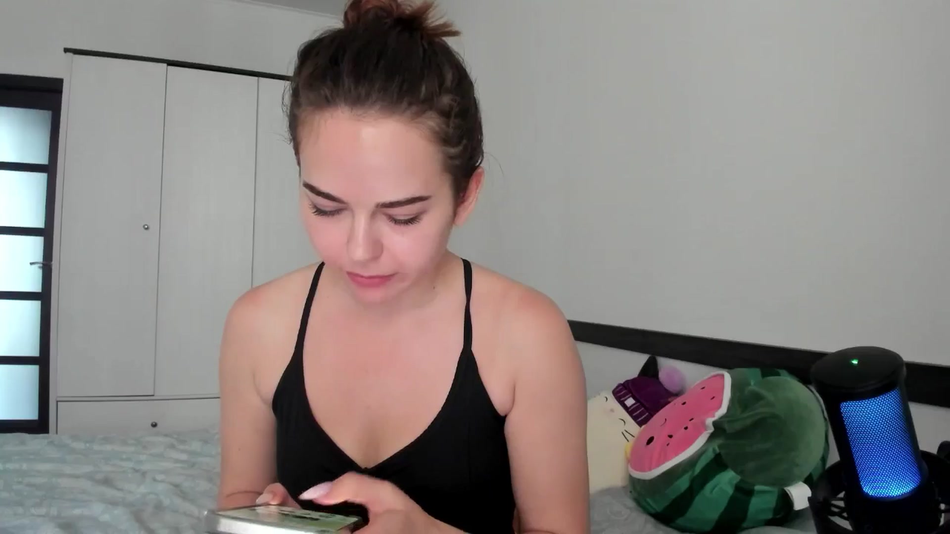 Gallery image thumbnail from BeeTheQueen's myfreecams stream on, 05/31/2024, 14:17 image 12 of 20