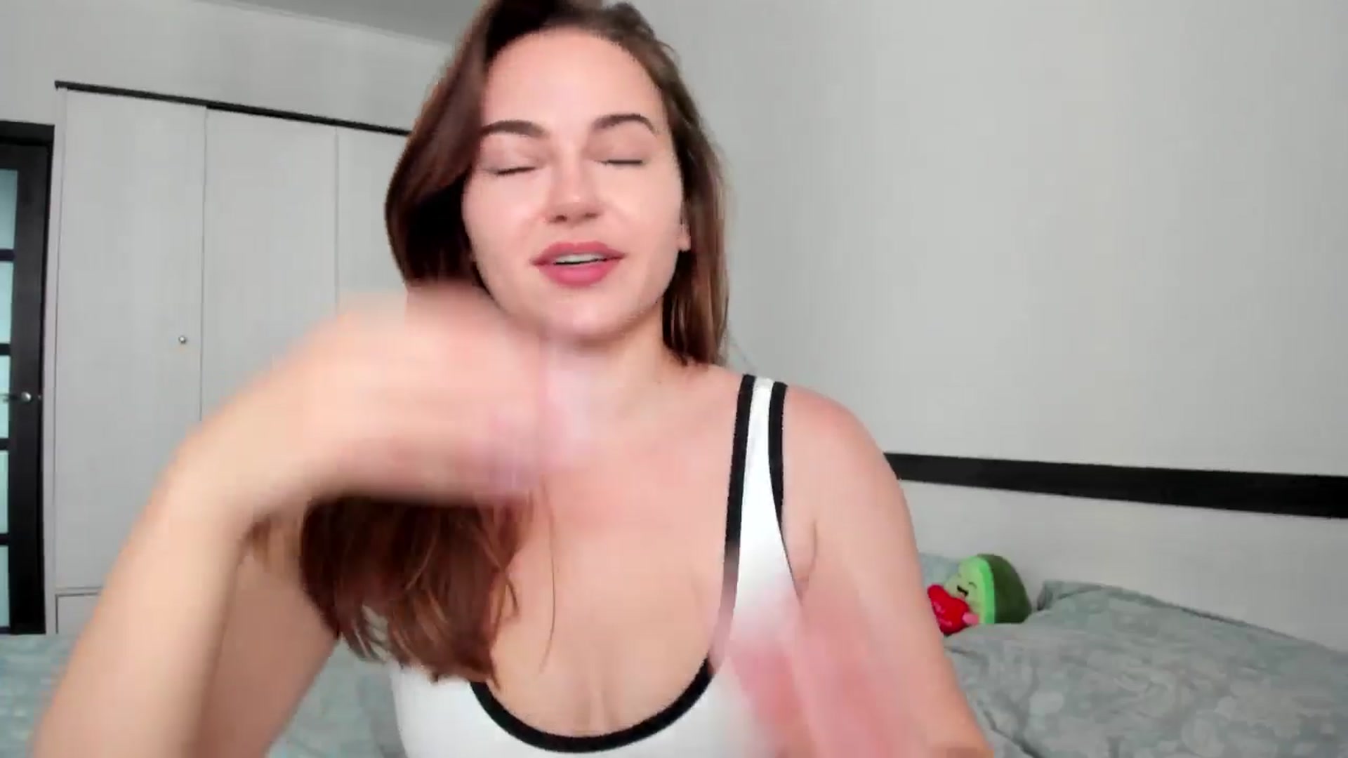 Gallery image thumbnail from BeeTheQueen's myfreecams stream on, 06/13/2024, 13:04 image 14 of 20