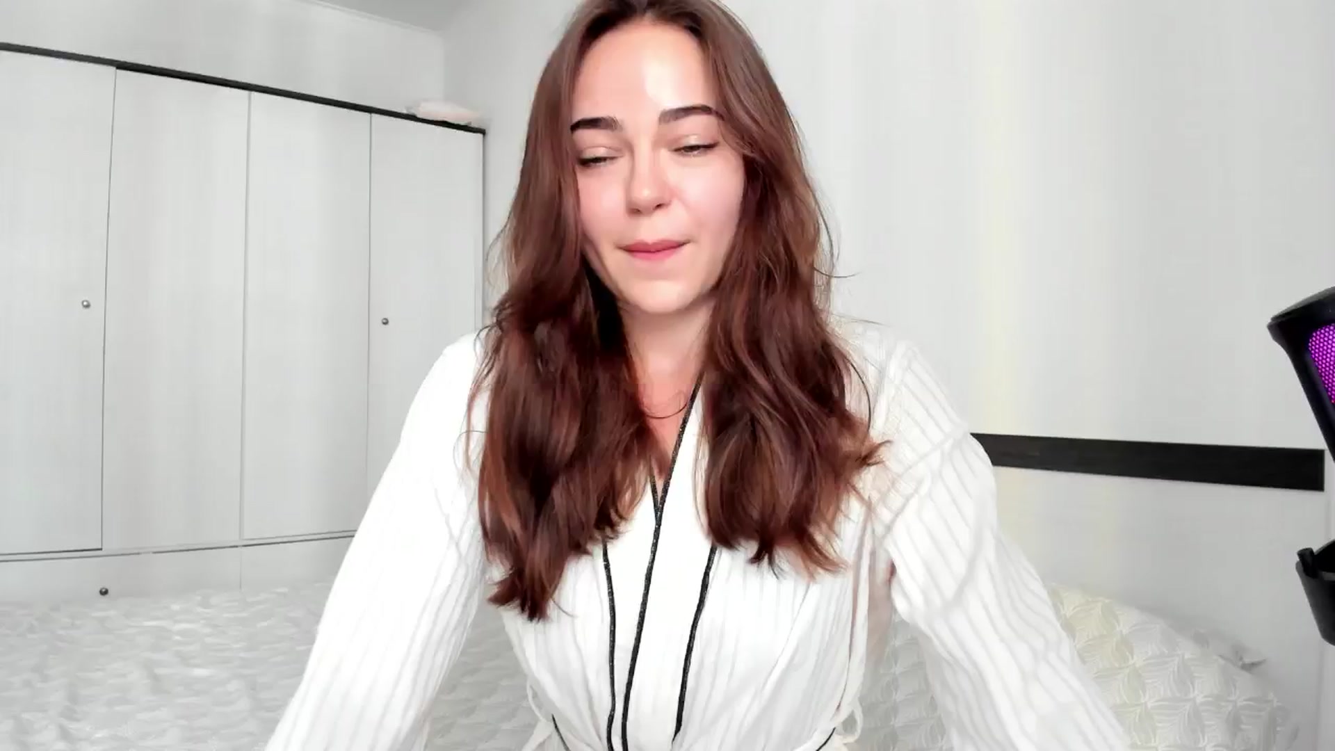 Gallery image thumbnail from BeeTheQueen's myfreecams stream on, 07/25/2024, 13:27 image 14 of 20