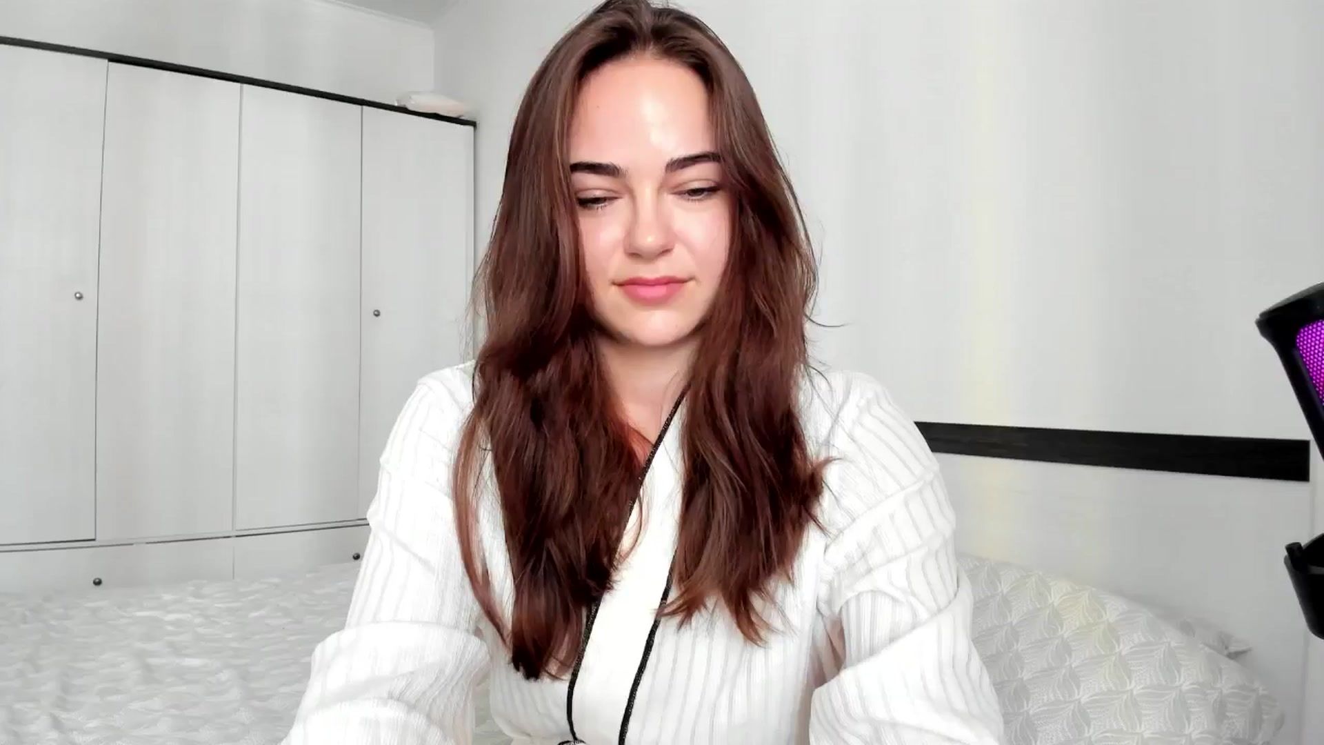 Gallery image thumbnail from BeeTheQueen's myfreecams stream on, 07/25/2024, 13:27 image 13 of 20