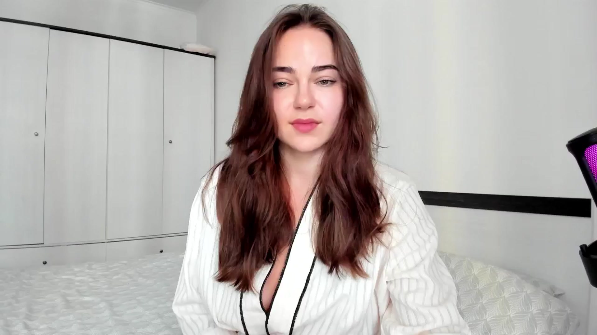 Gallery image thumbnail from BeeTheQueen's myfreecams stream on, 07/25/2024, 13:27 image 15 of 20