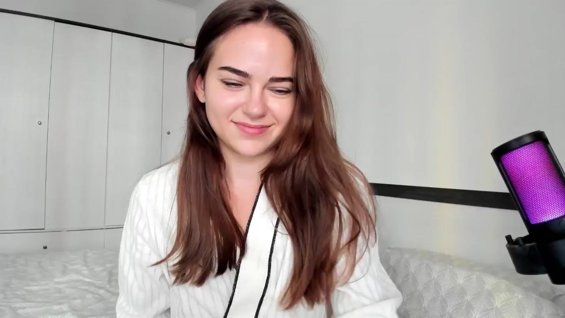 Gallery image thumbnail from BeeTheQueen's myfreecams stream on, 07/25/2024, 14:25 image 2 of 20