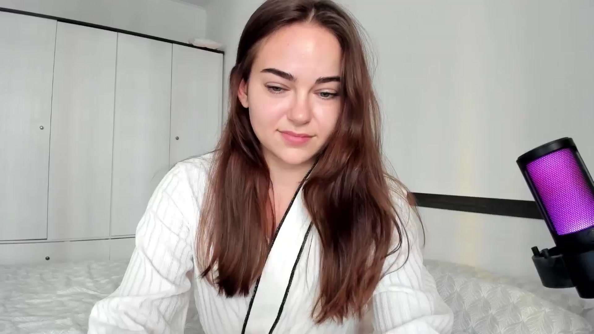 Gallery image thumbnail from BeeTheQueen's myfreecams stream on, 07/25/2024, 14:25 image 3 of 20