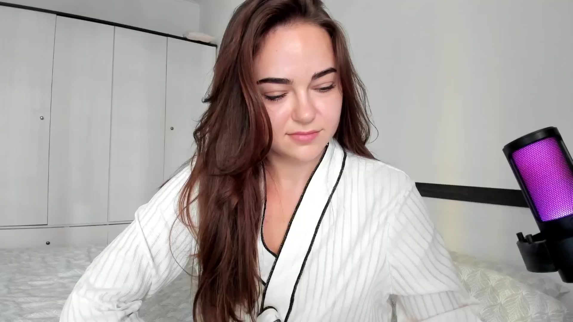 Gallery image thumbnail from BeeTheQueen's myfreecams stream on, 07/25/2024, 14:25 image 11 of 20