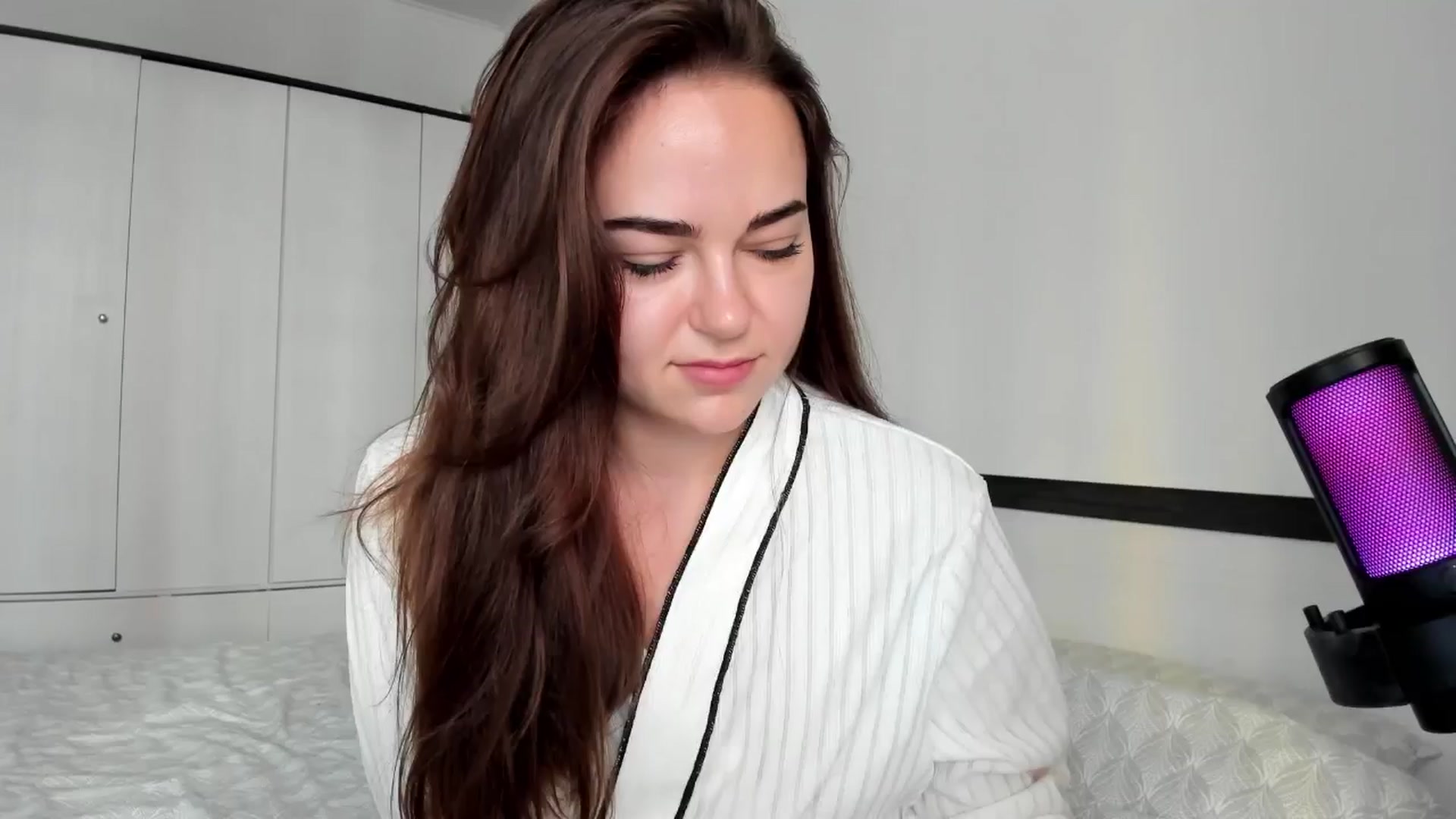 Gallery image thumbnail from BeeTheQueen's myfreecams stream on, 07/25/2024, 14:25 image 6 of 20