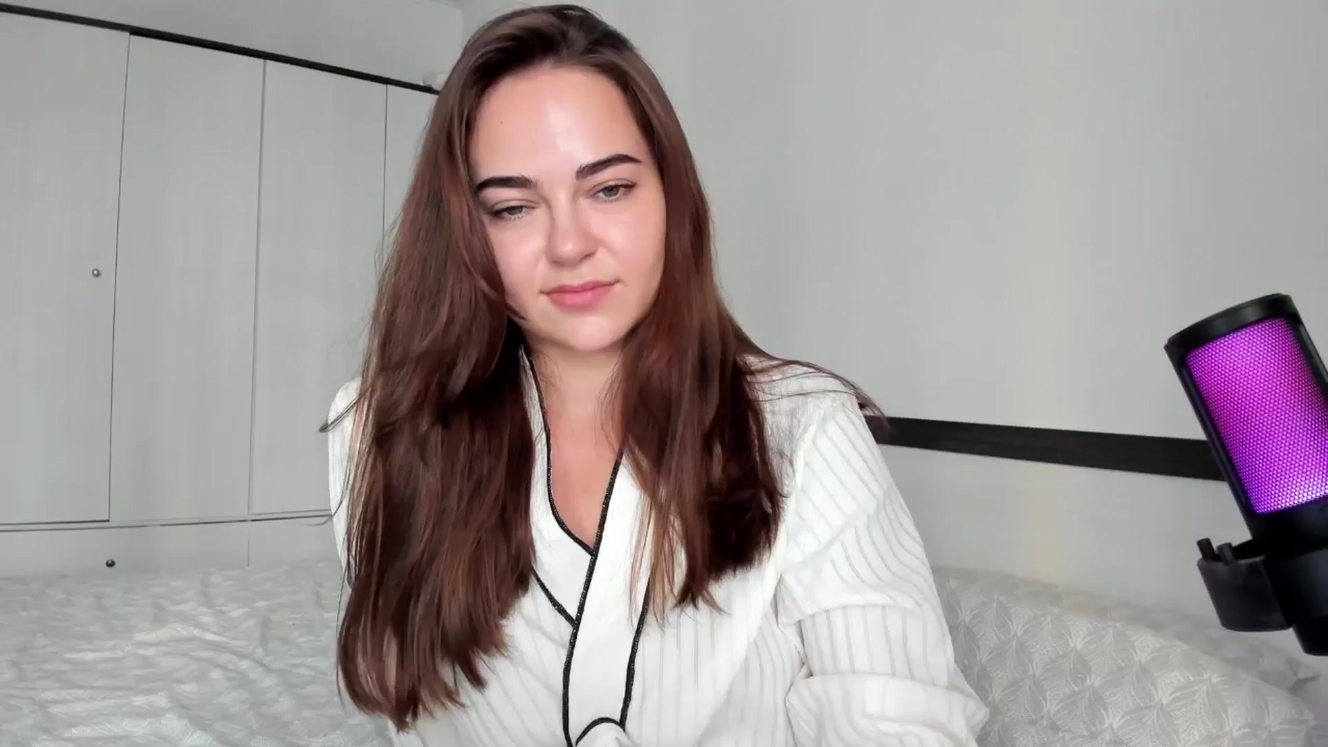 Gallery image thumbnail from BeeTheQueen's myfreecams stream on, 07/25/2024, 14:25 image 20 of 20