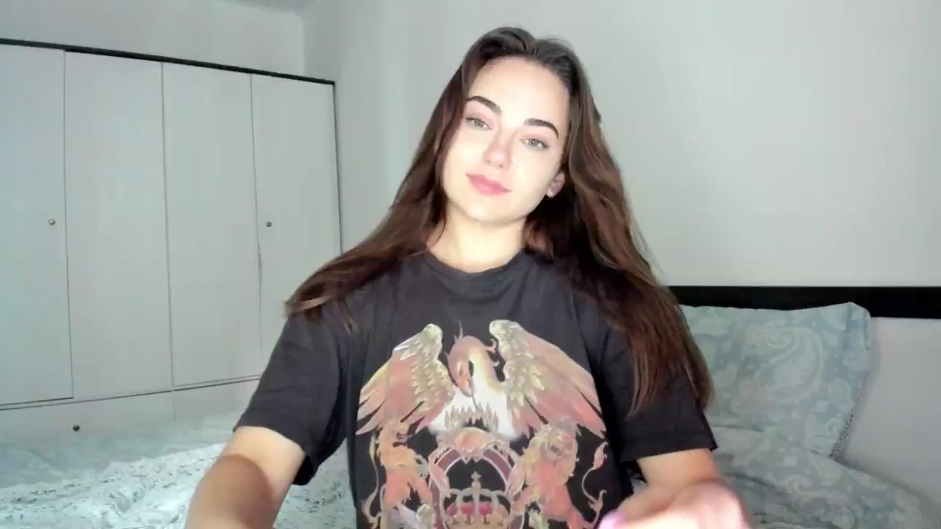 Gallery image thumbnail from BeeTheQueen's myfreecams stream on, 08/14/2024, 16:39 image 9 of 20