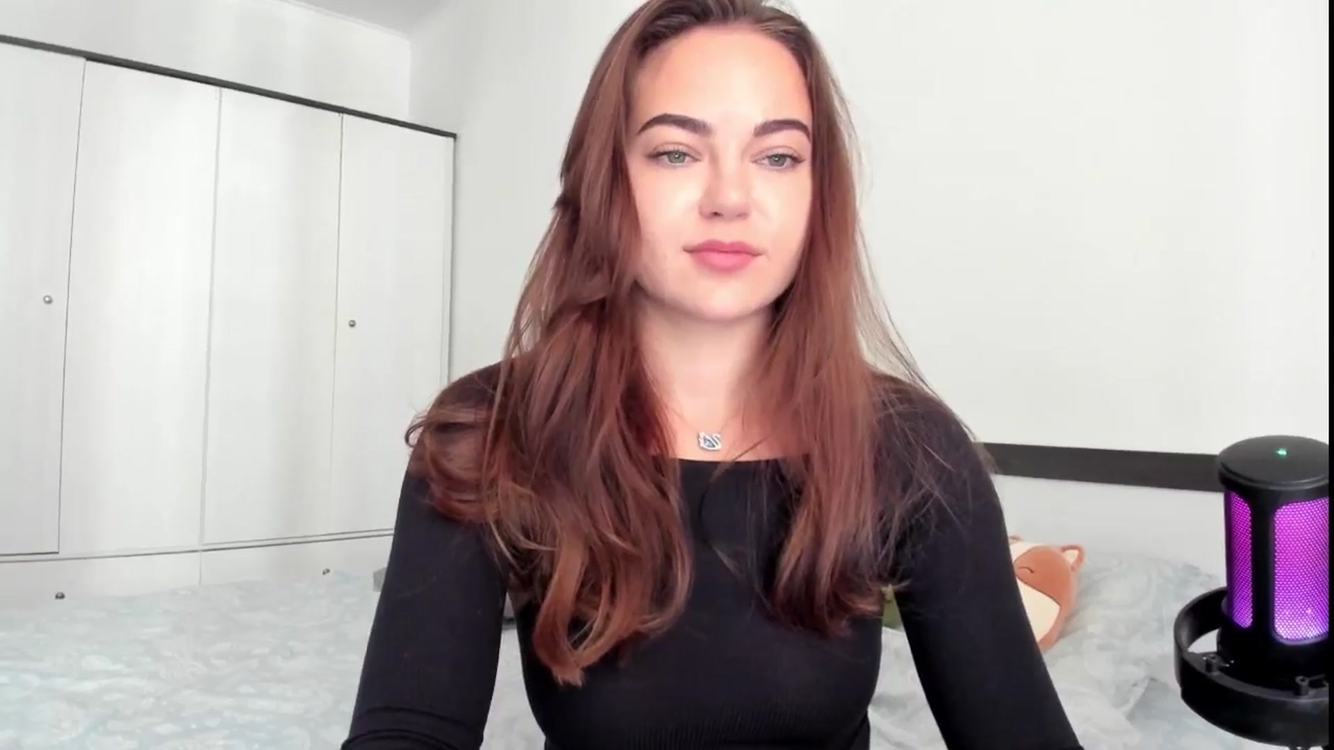 Gallery image thumbnail from BeeTheQueen's myfreecams stream on, 09/25/2024, 12:36 image 13 of 20
