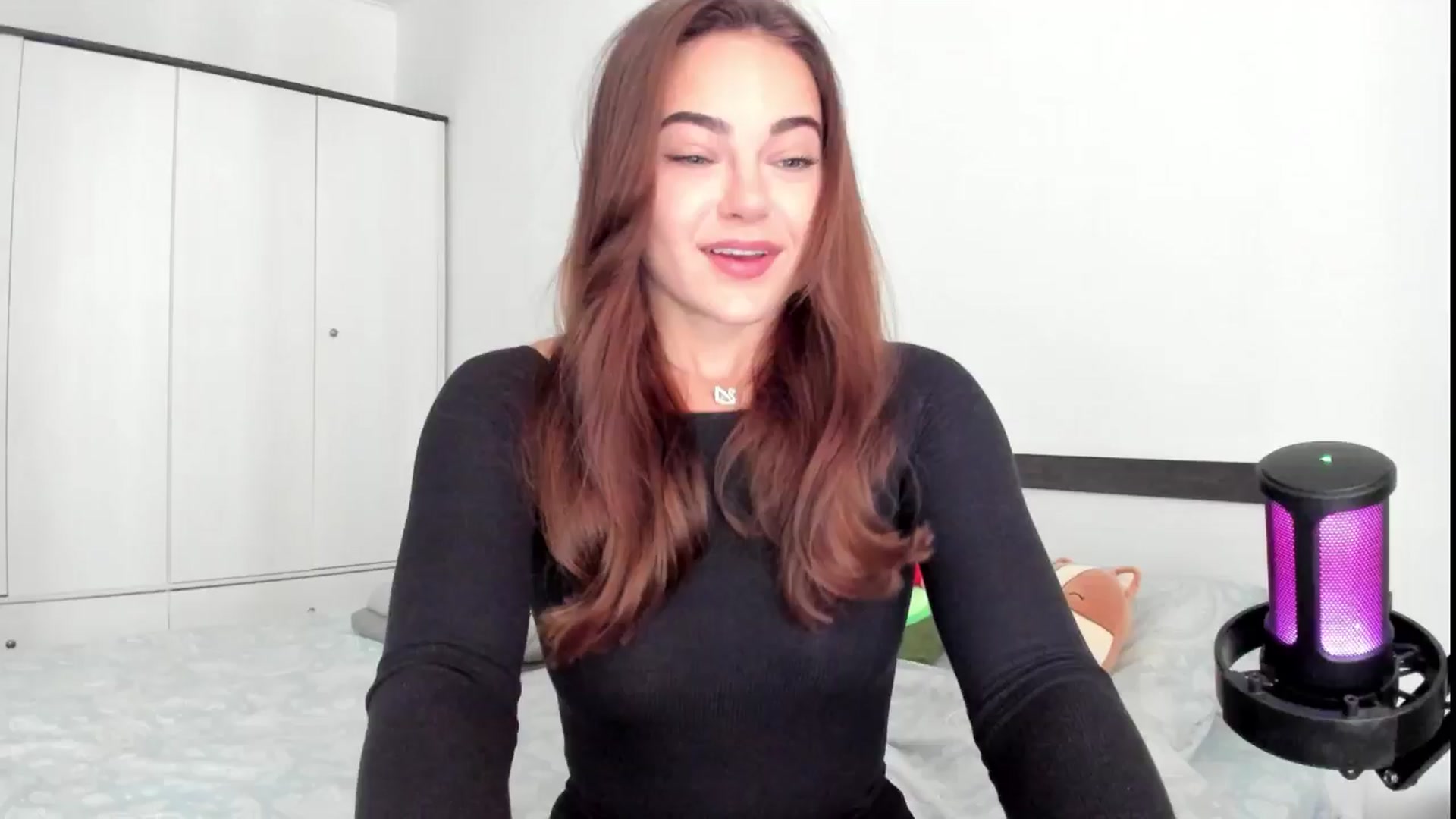 Gallery image thumbnail from BeeTheQueen's myfreecams stream on, 09/25/2024, 12:36 image 1 of 20