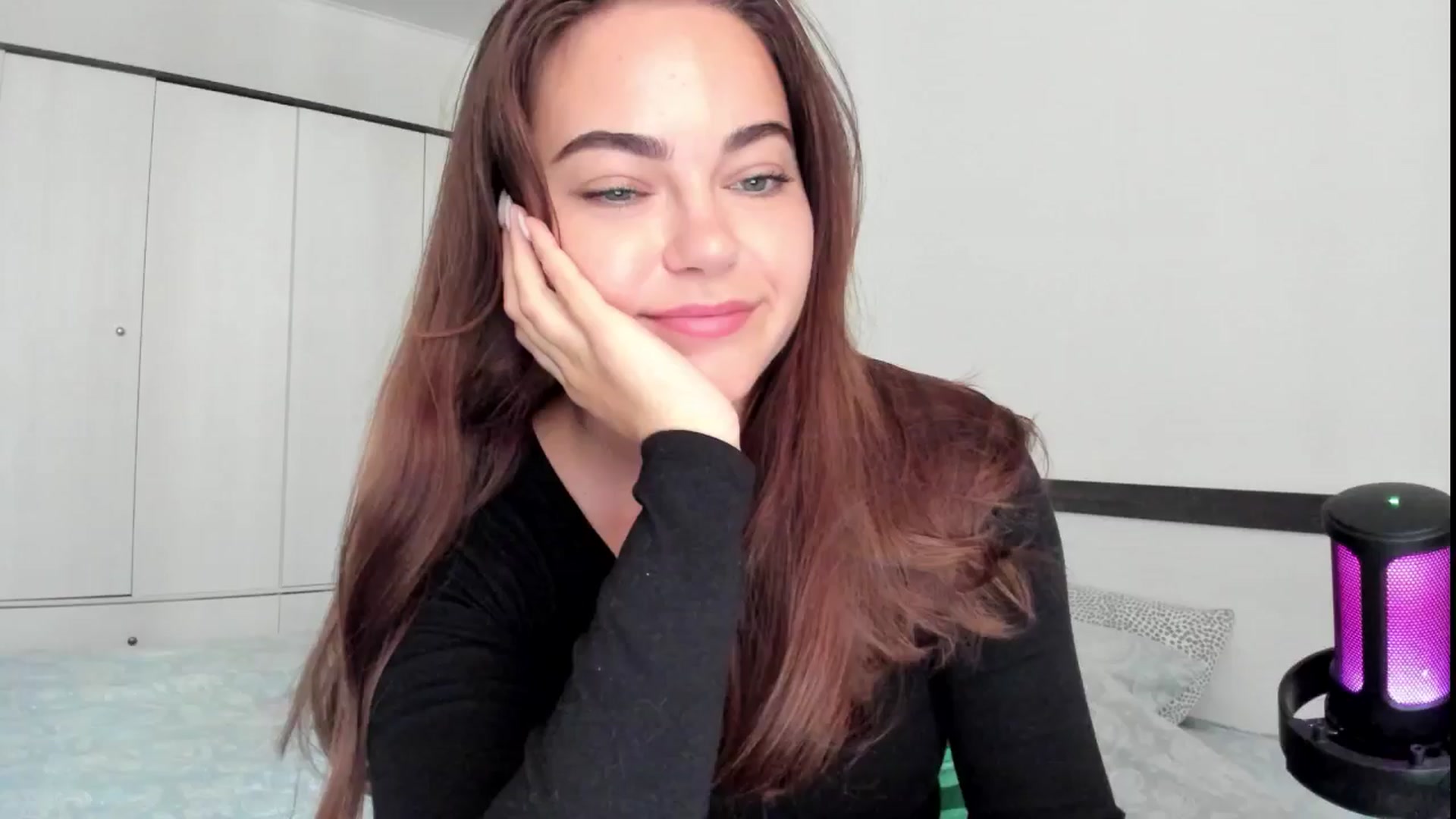 Gallery image thumbnail from BeeTheQueen's myfreecams stream on, 09/26/2024, 11:23 image 3 of 20
