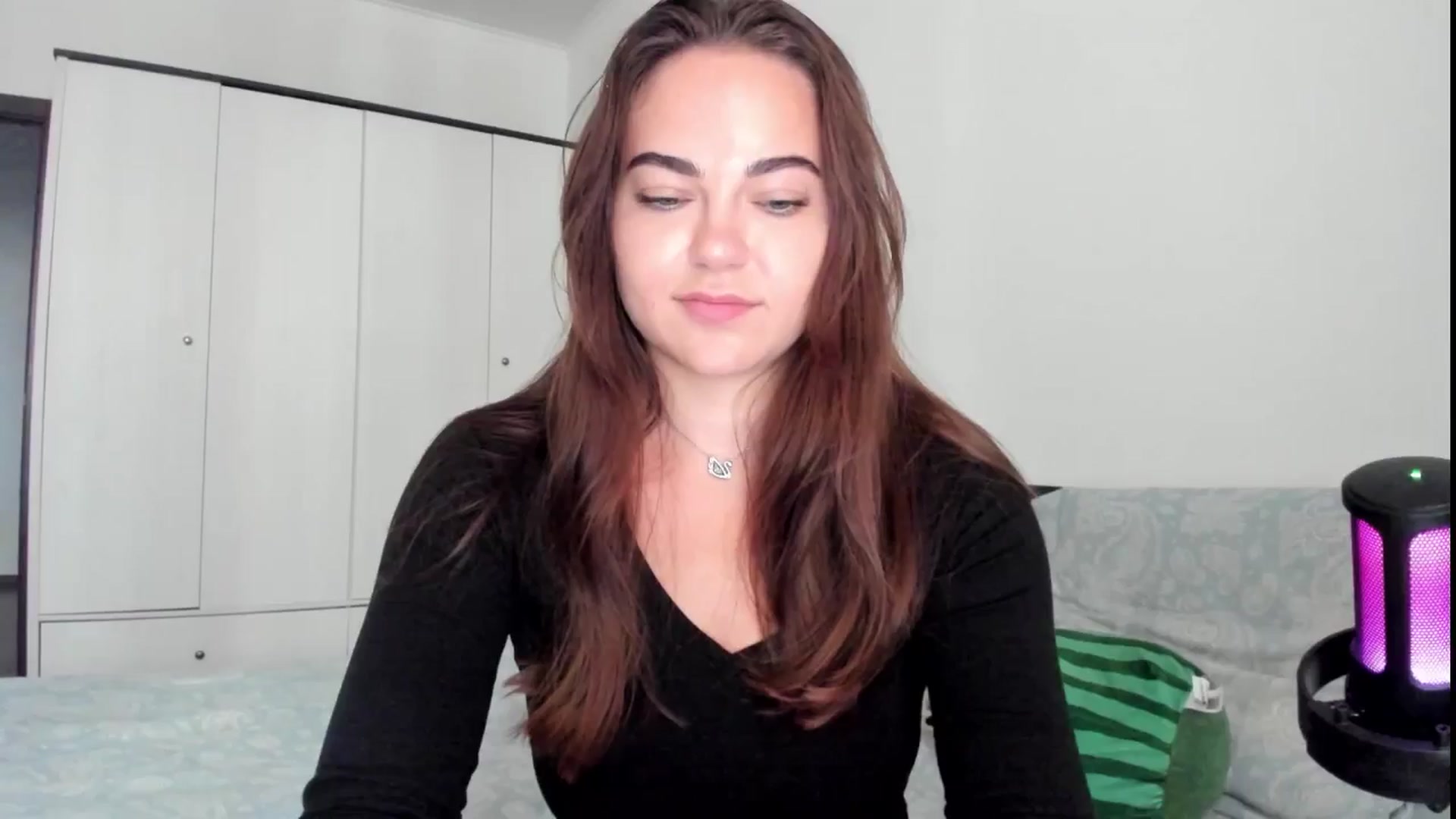 Gallery image thumbnail from BeeTheQueen's myfreecams stream on, 09/26/2024, 13:12 image 14 of 20