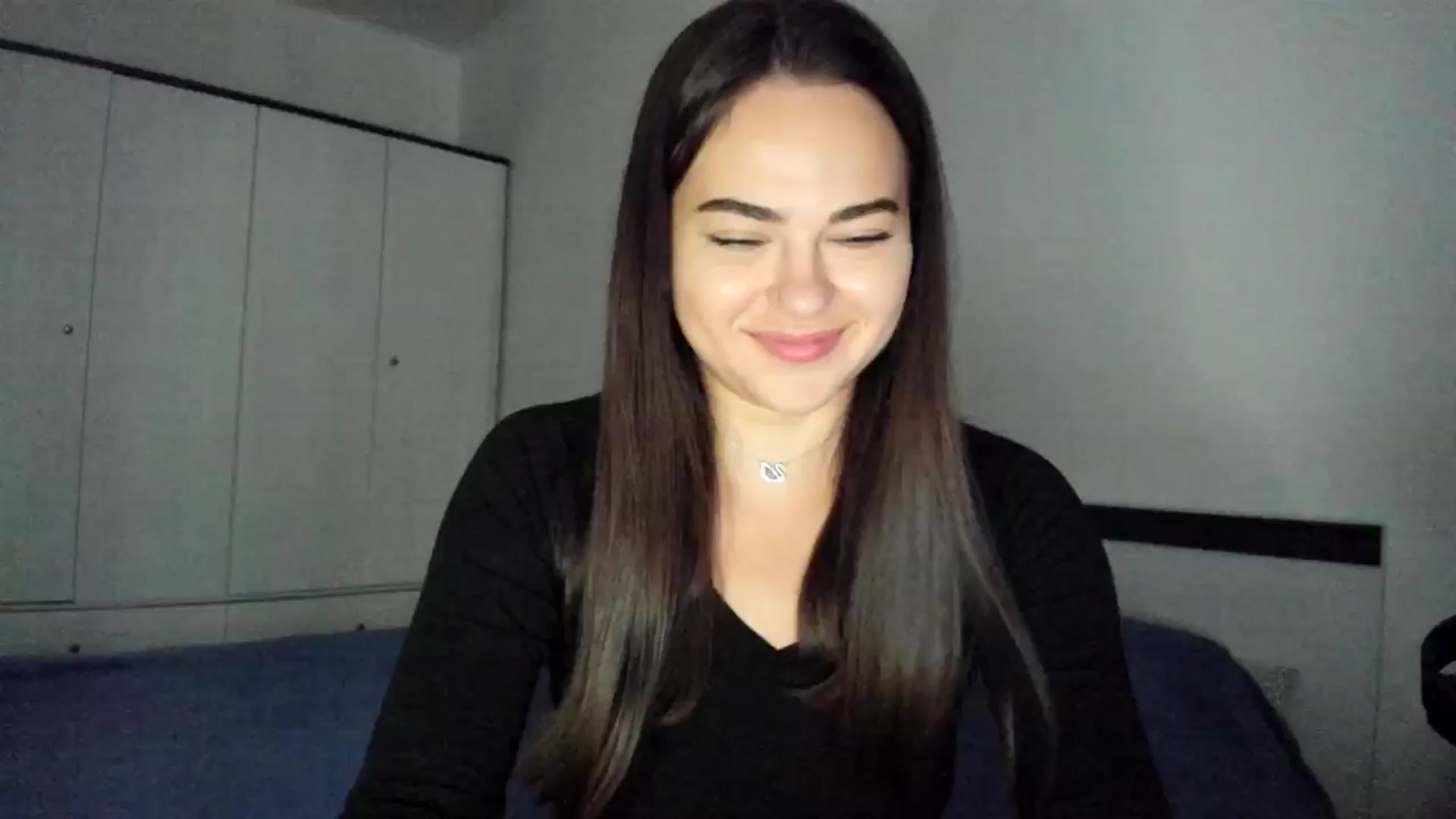 Gallery image thumbnail from BeeTheQueen's myfreecams stream on, 10/01/2024, 15:14 image 18 of 20