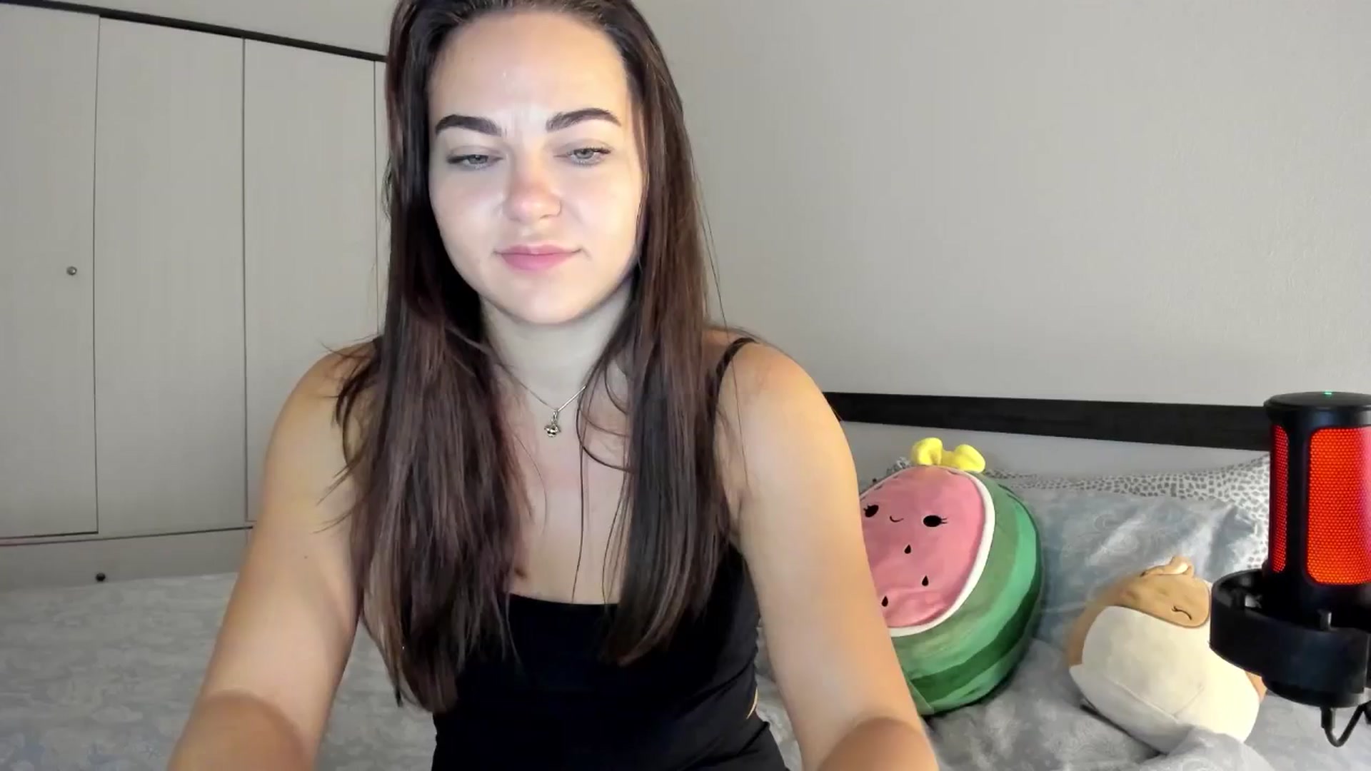 Gallery image thumbnail from BeeTheQueen's myfreecams stream on, 10/04/2024, 19:15 image 19 of 20