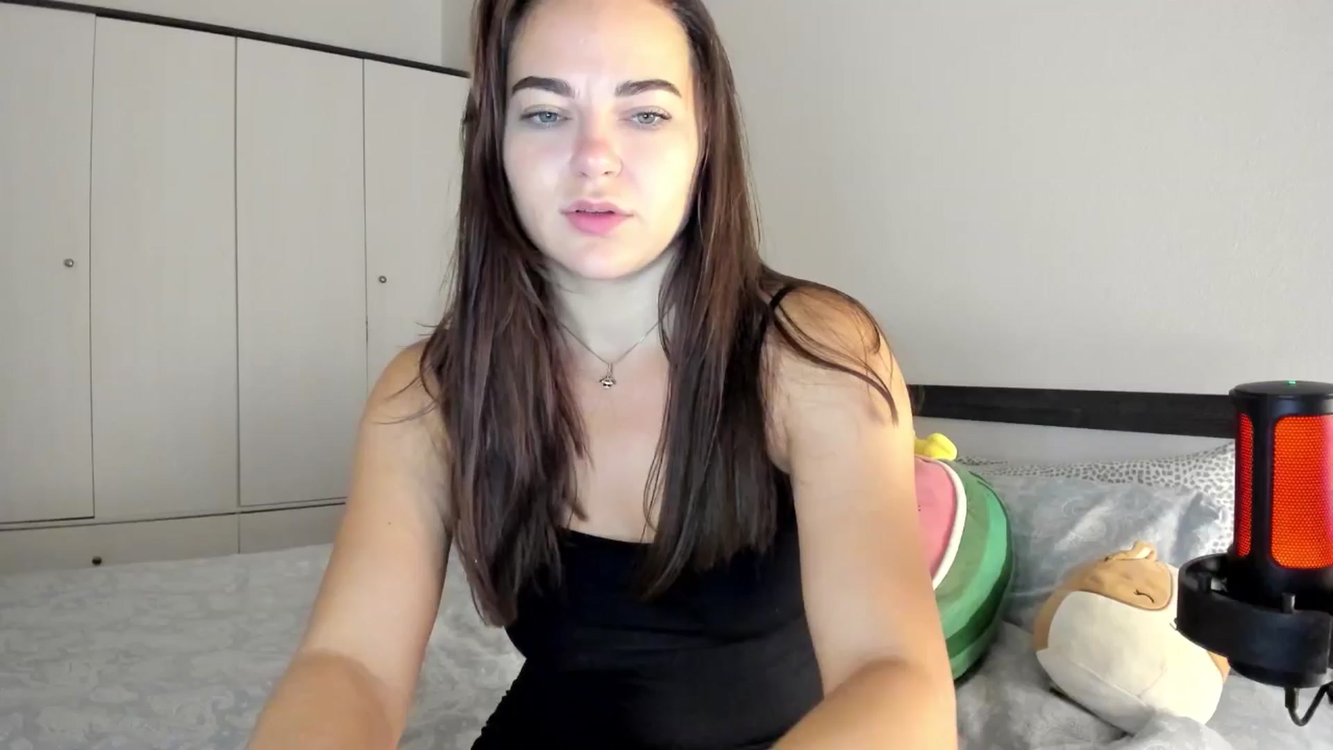 Gallery image thumbnail from BeeTheQueen's myfreecams stream on, 10/04/2024, 19:15 image 6 of 20