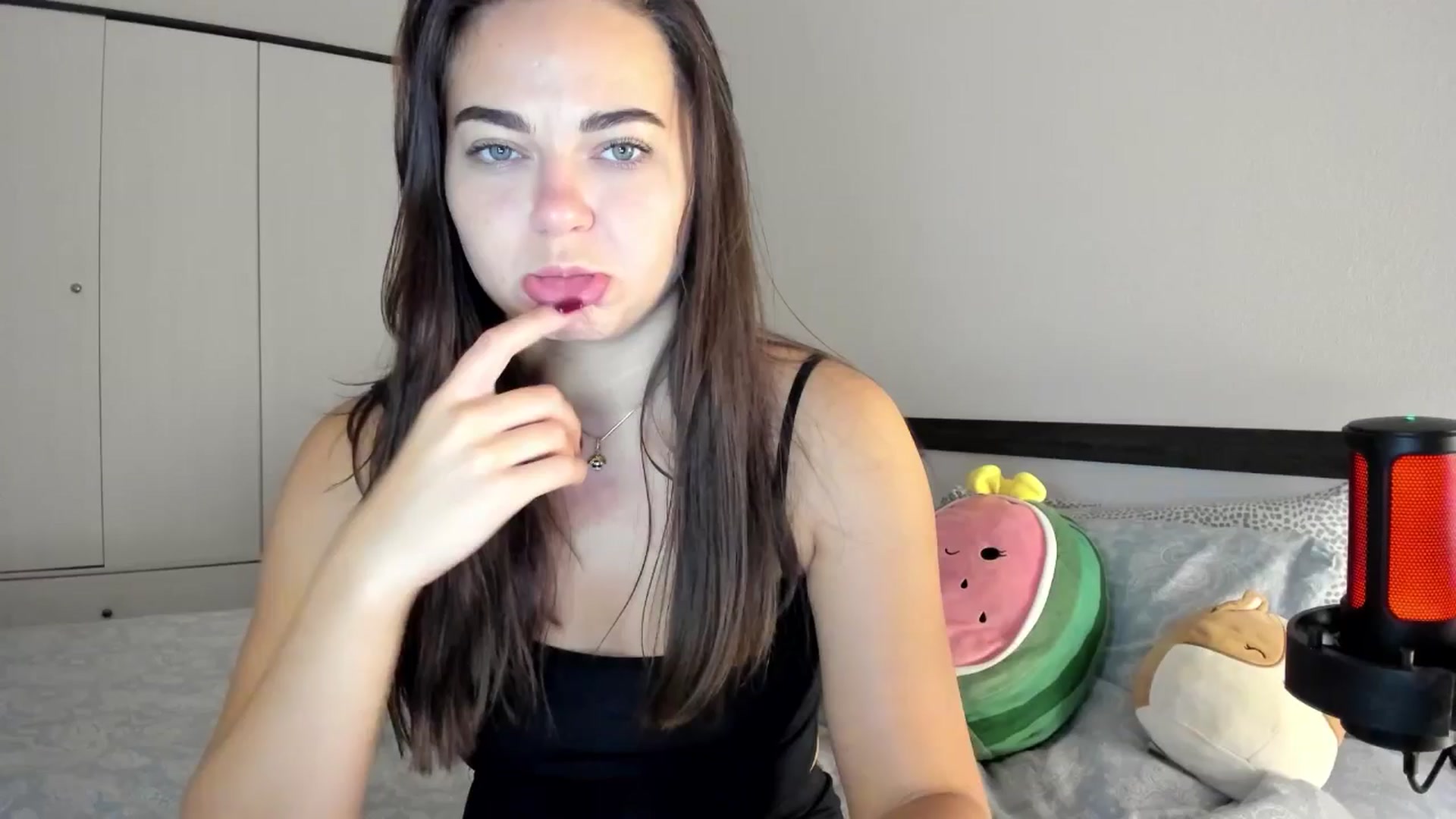 Gallery image thumbnail from BeeTheQueen's myfreecams stream on, 10/04/2024, 19:15 image 11 of 20