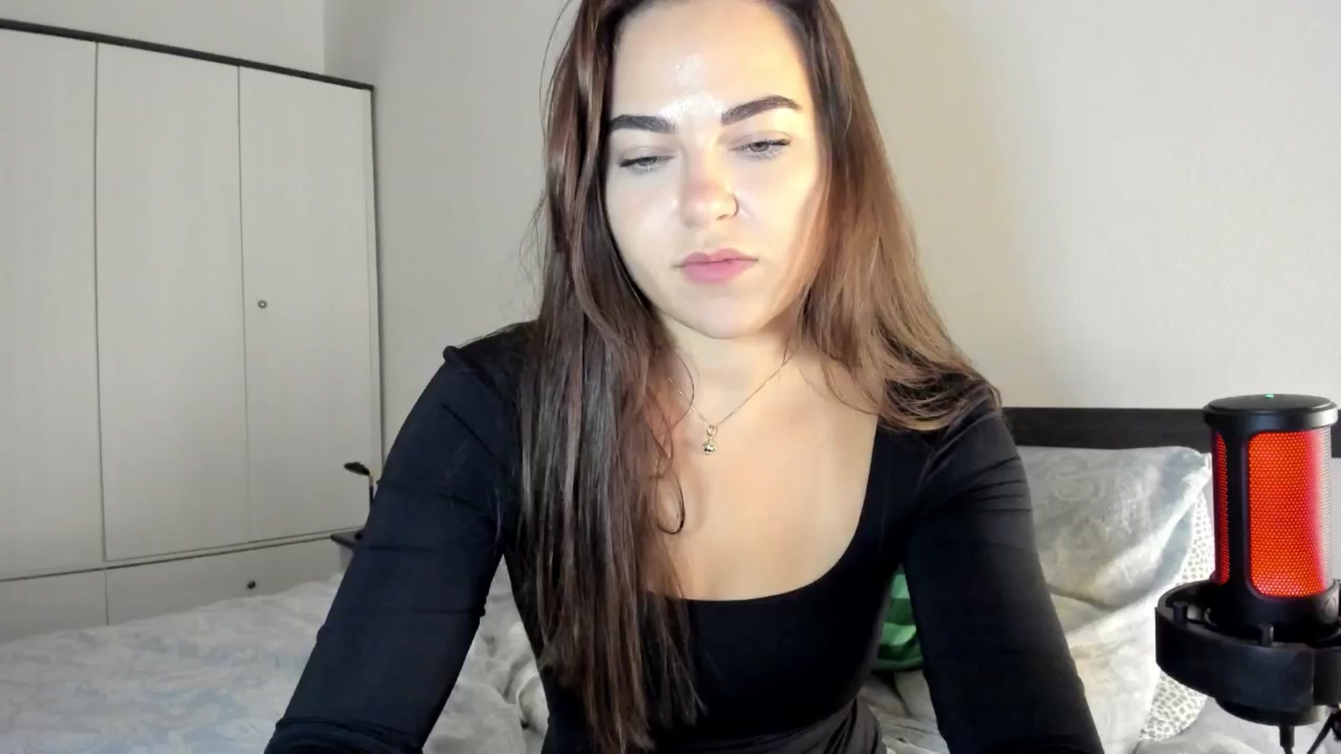 Gallery image thumbnail from BeeTheQueen's myfreecams stream on, 10/05/2024, 17:22 image 4 of 20